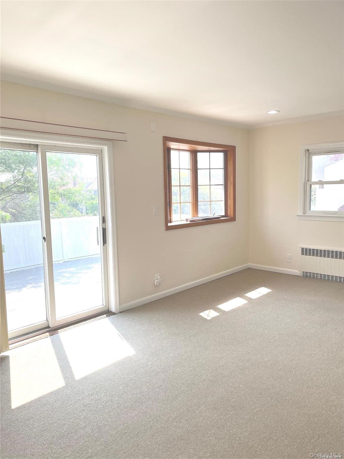 307 Magnolia Boulevard, Unit Upper photo 3