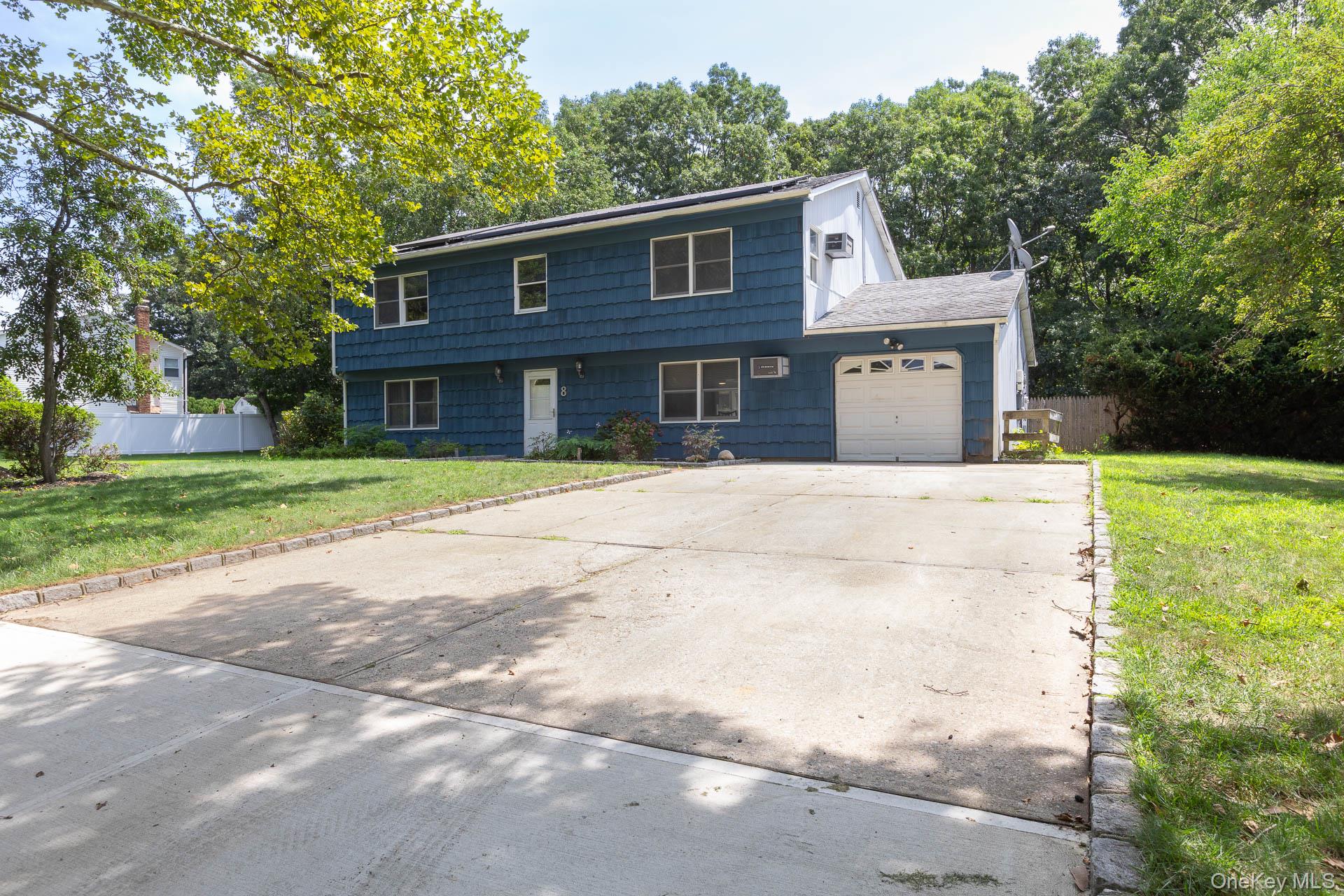 8 Long Meadow Place – For Sale photo 4