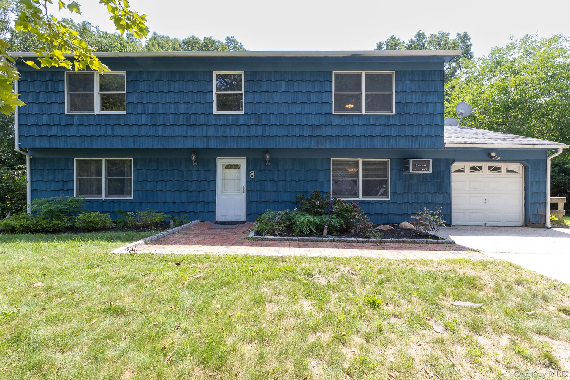 8 Long Meadow Place – For Sale