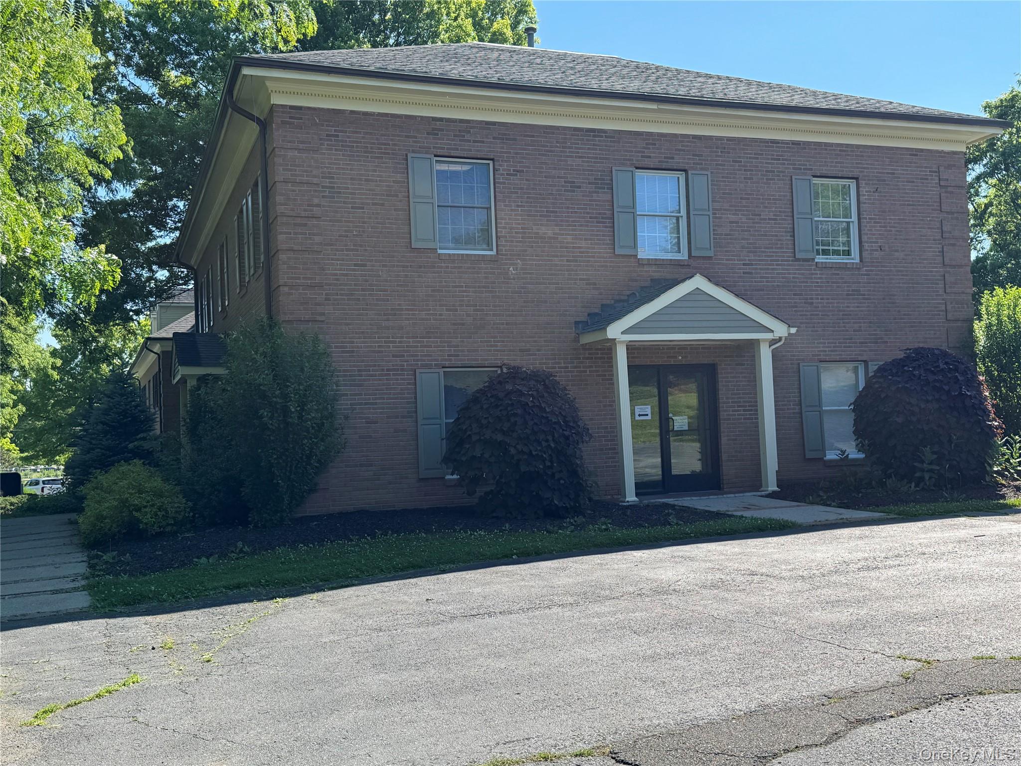 300 Stony Brook Court, Unit SUITE 1 photo 33