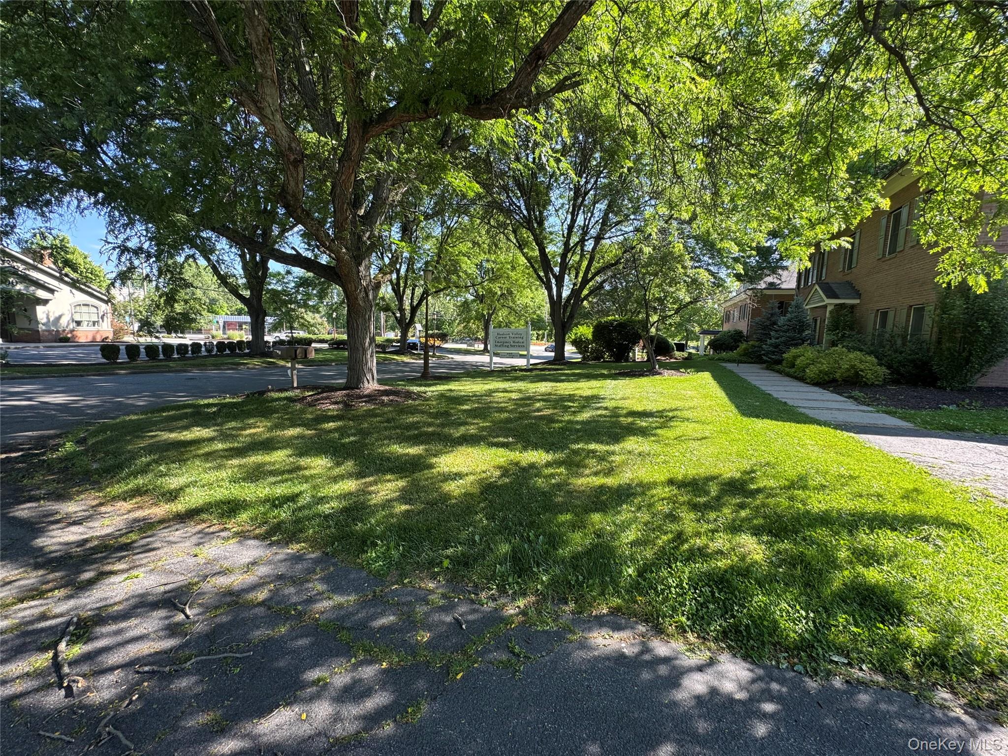 300 Stony Brook Court, Unit SUITE 1 photo 26