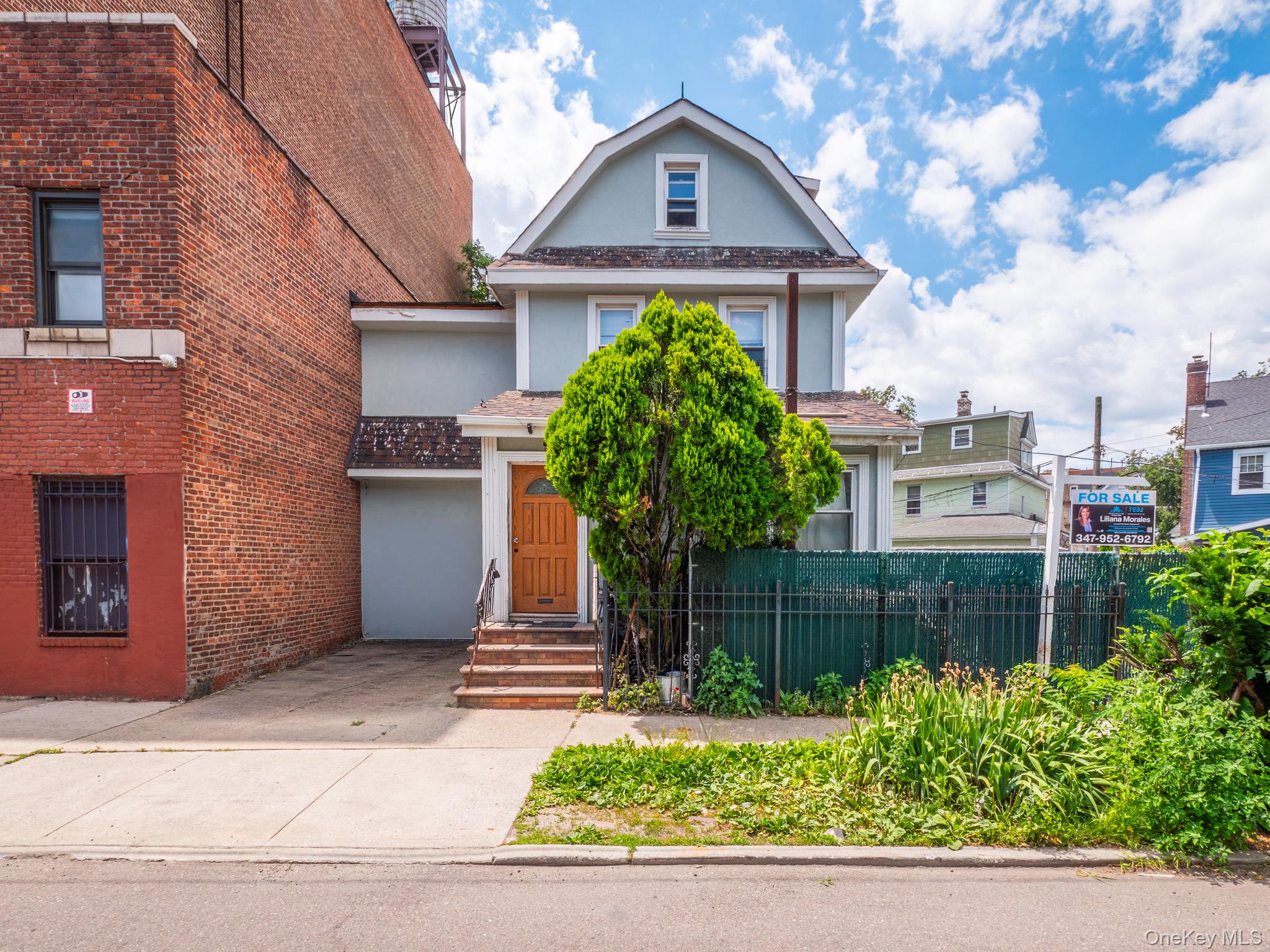 11614 Bessemer Street – For Sale