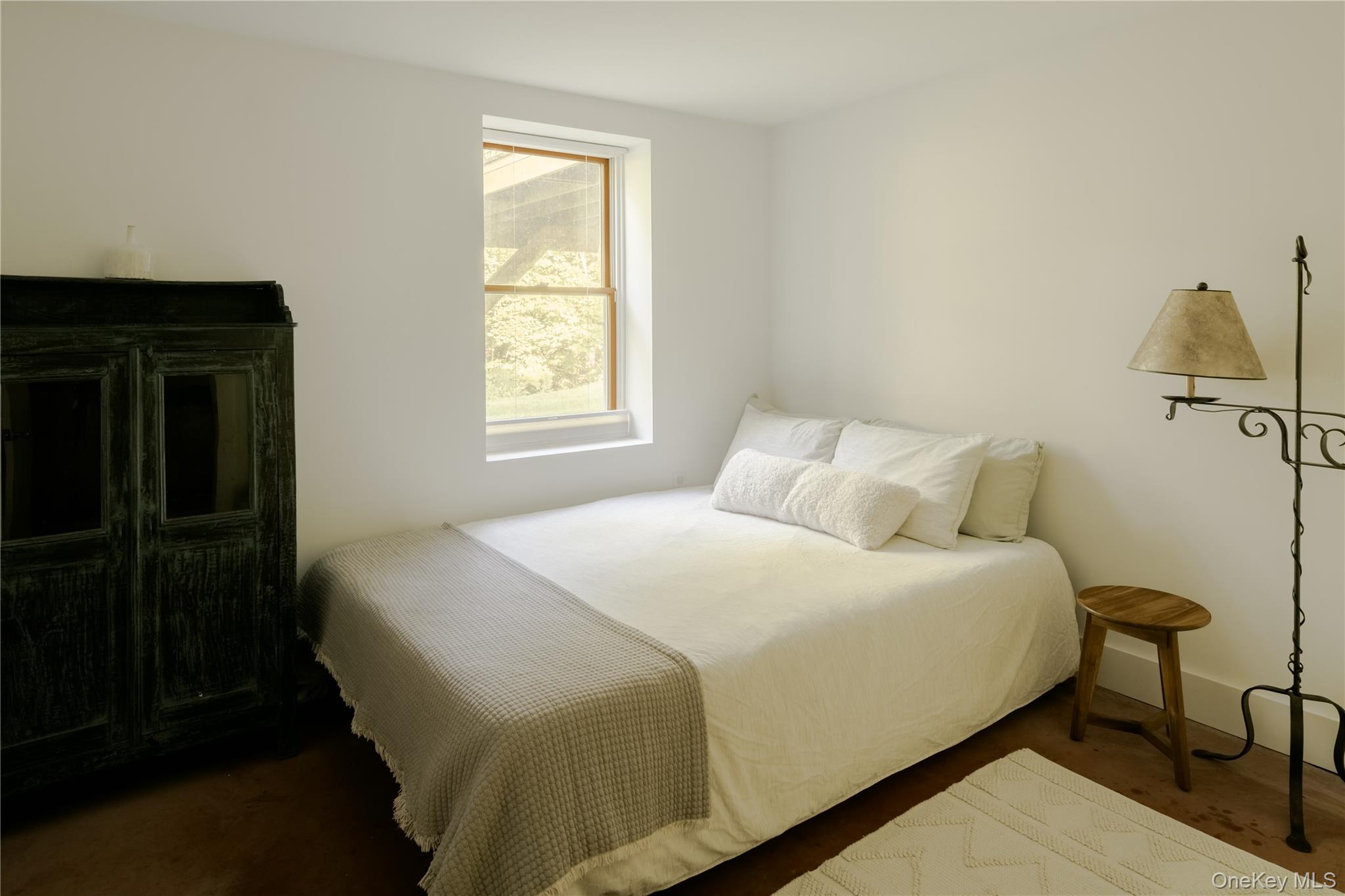 82 Near Road – For Sale photo 17