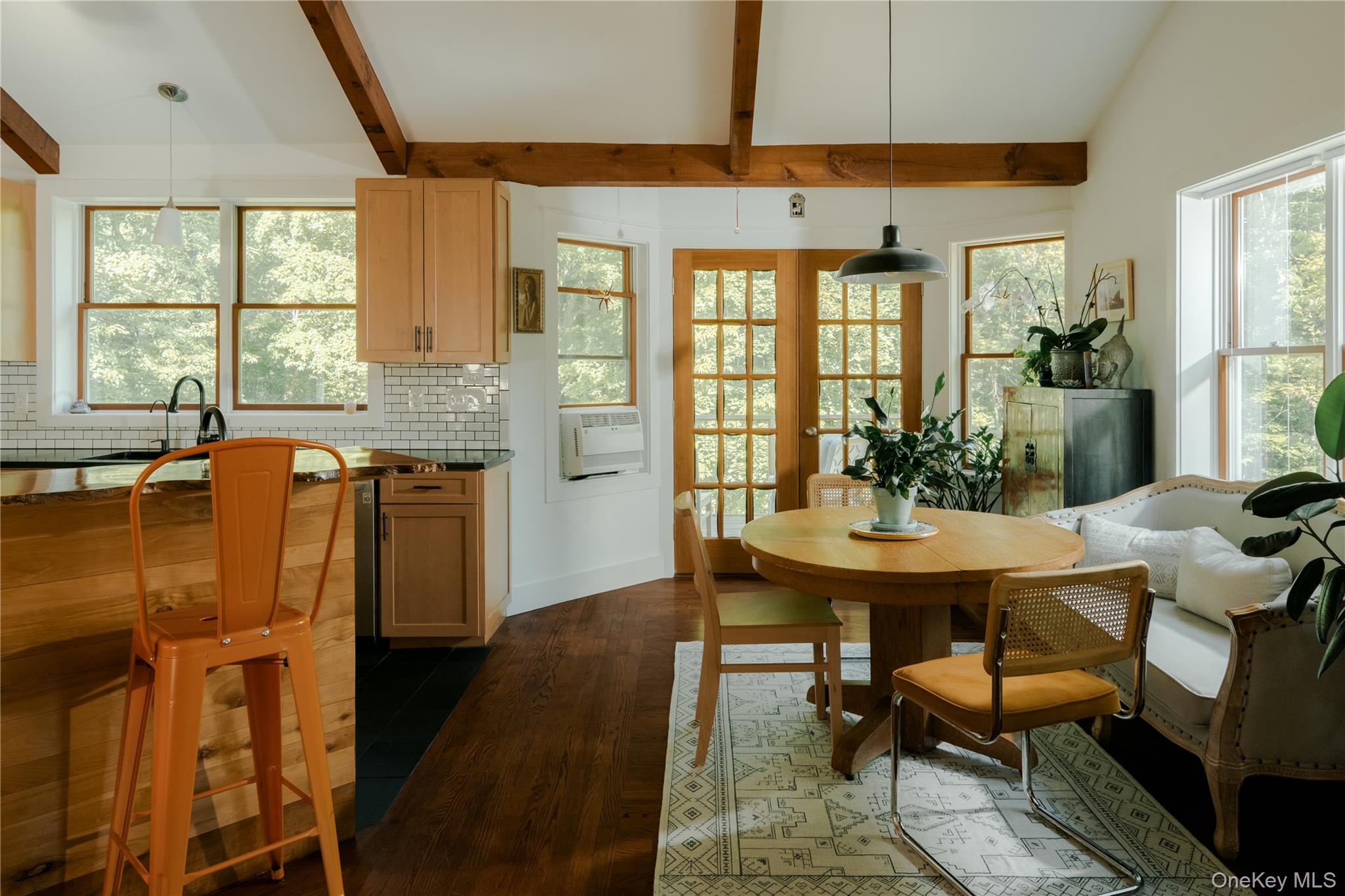 82 Near Road – For Sale photo 5
