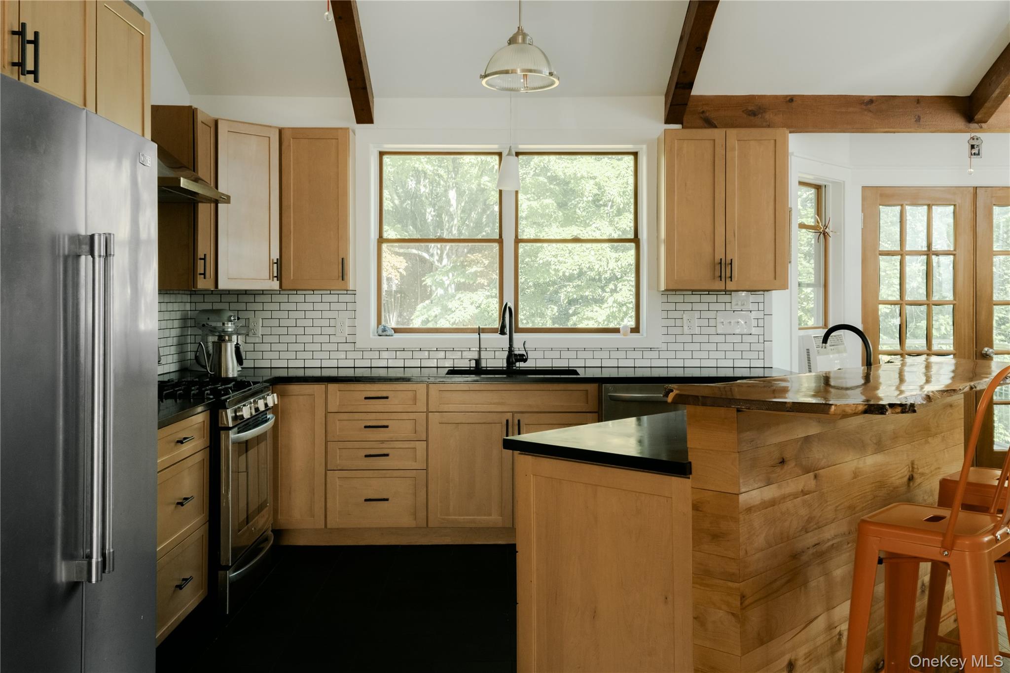 82 Near Road – For Sale photo 8