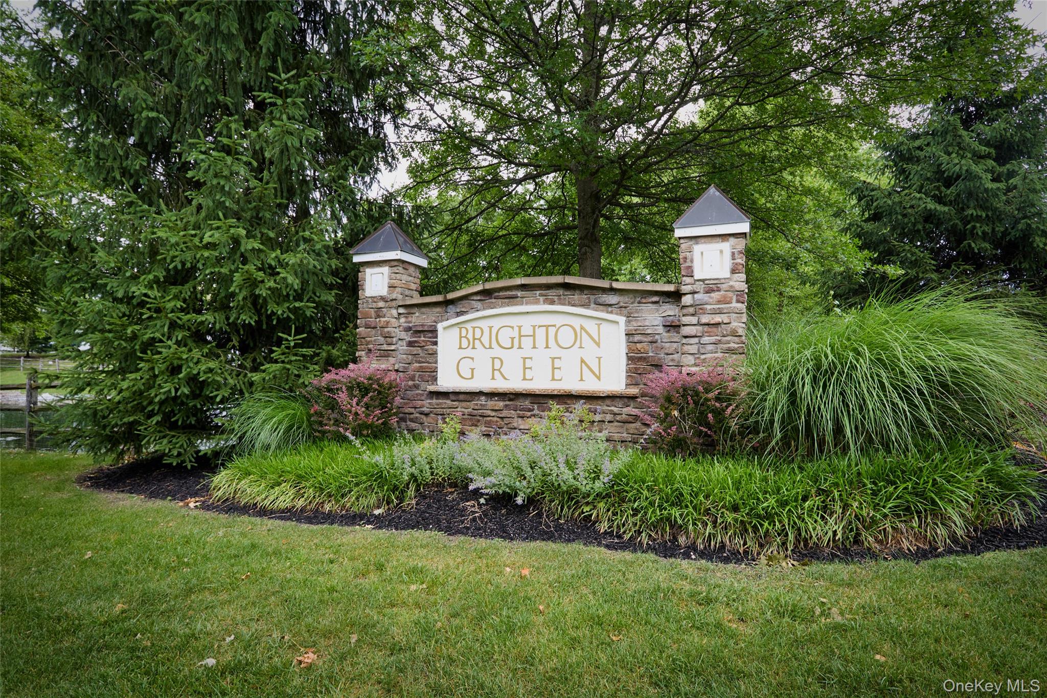 7 Bainbridge Place, Unit 404 photo 3