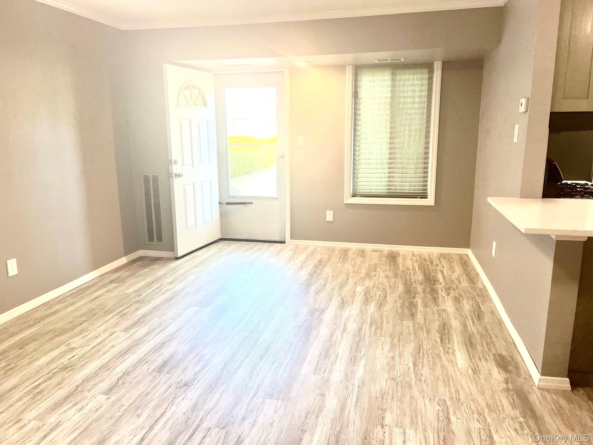 33 Juniper Court, Unit 33 photo 6