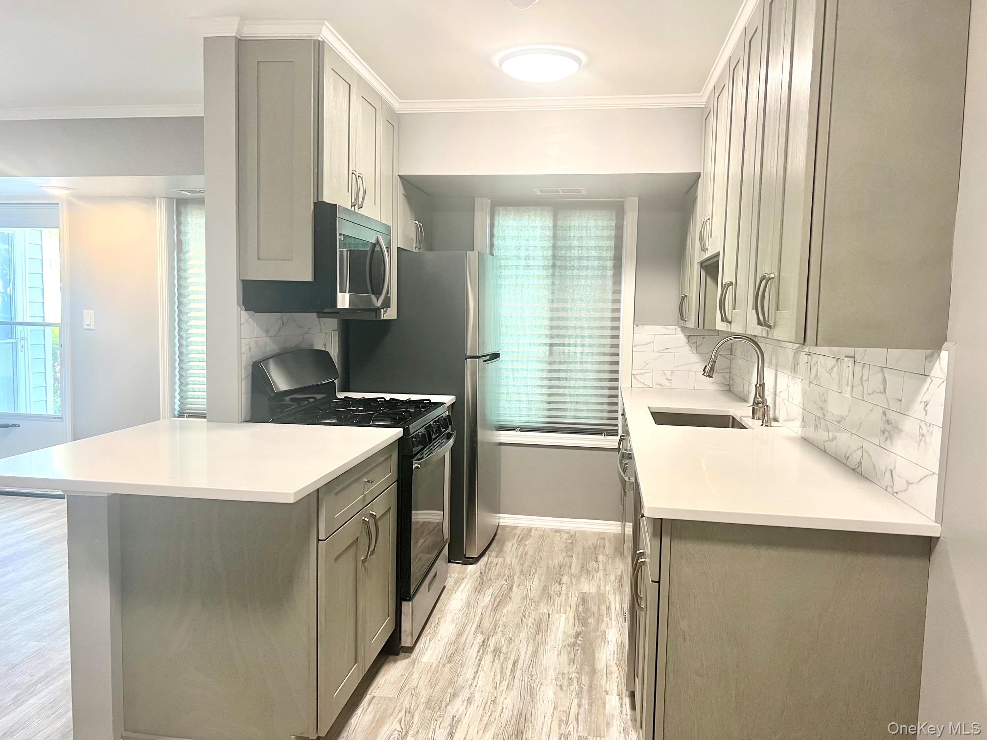 33 Juniper Court, Unit 33 photo 3