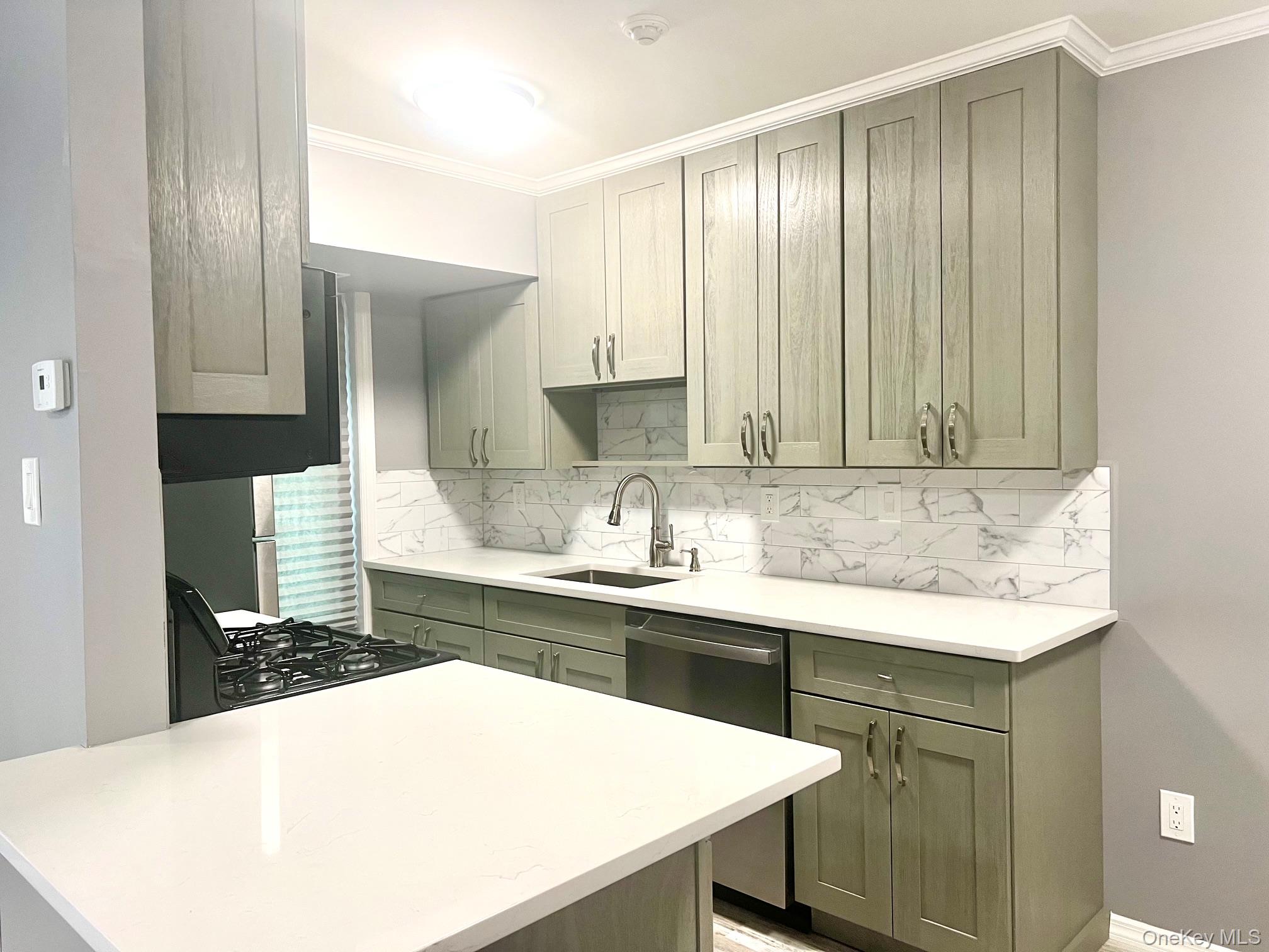 33 Juniper Court, Unit 33 photo 4
