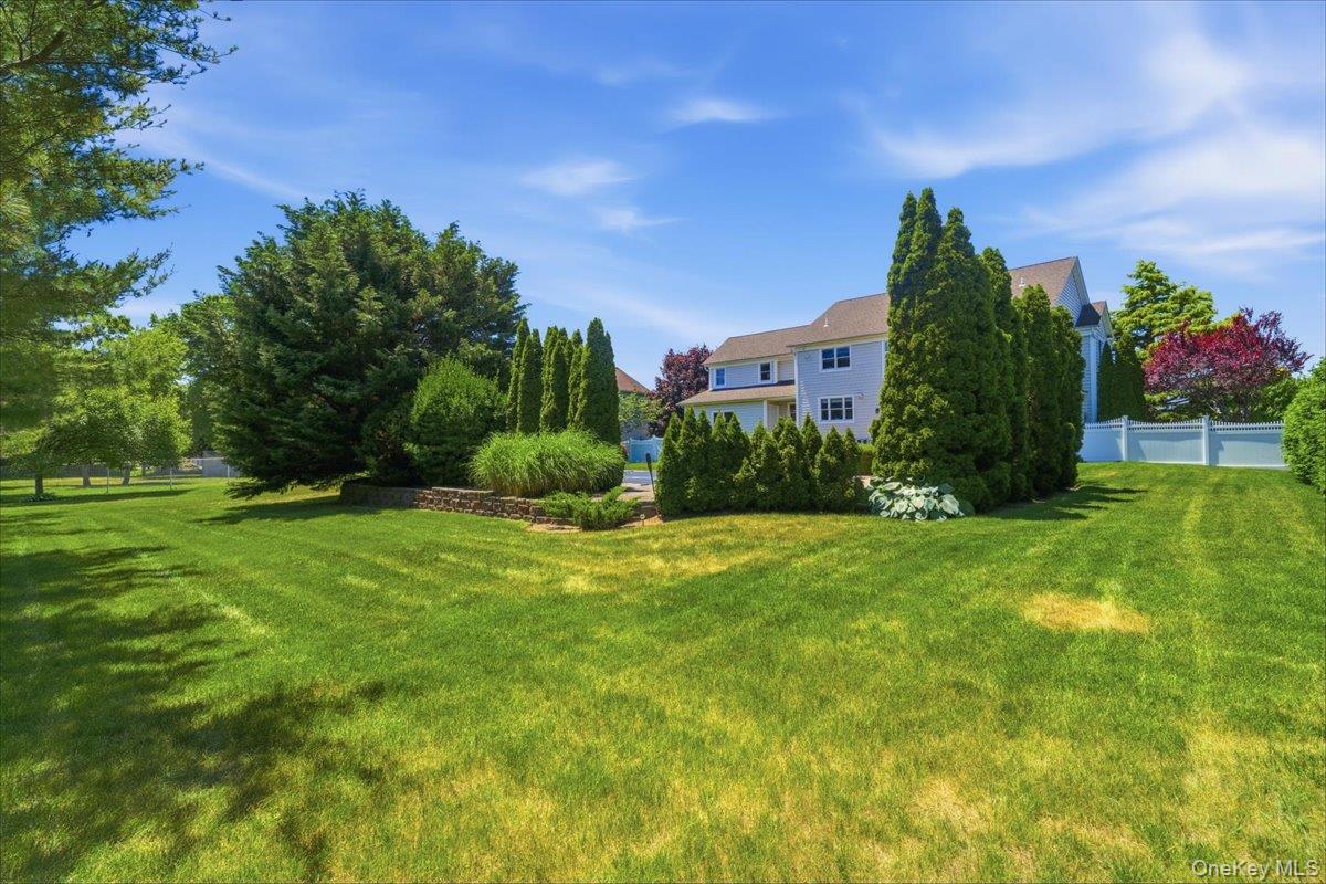 2 Mercedes Court – For Sale photo 39