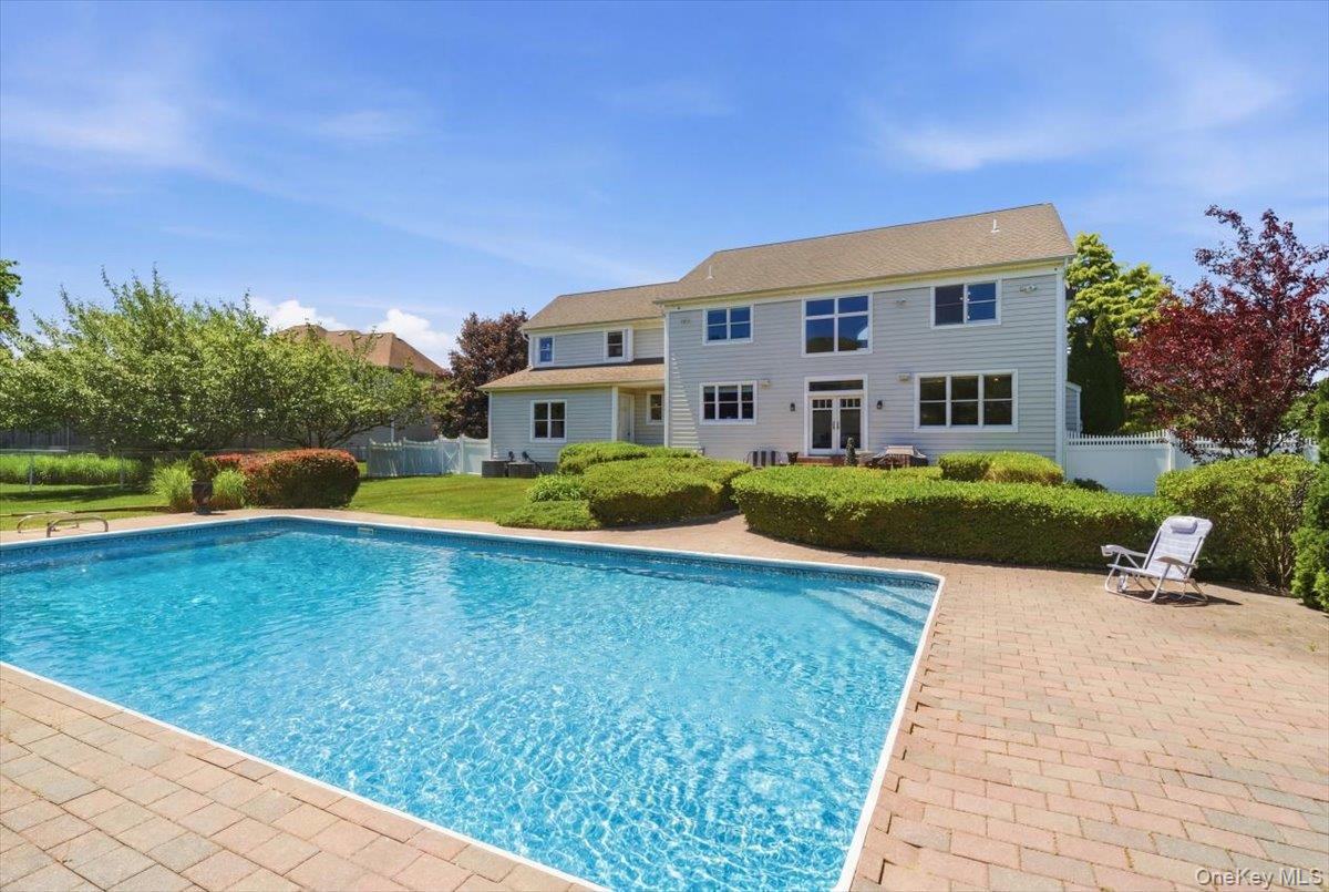 2 Mercedes Court – For Sale photo 38