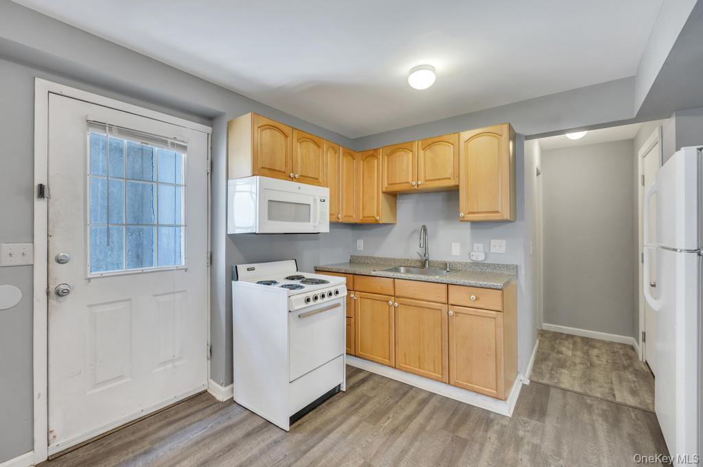 14 Cherry Road – For Sale photo 23
