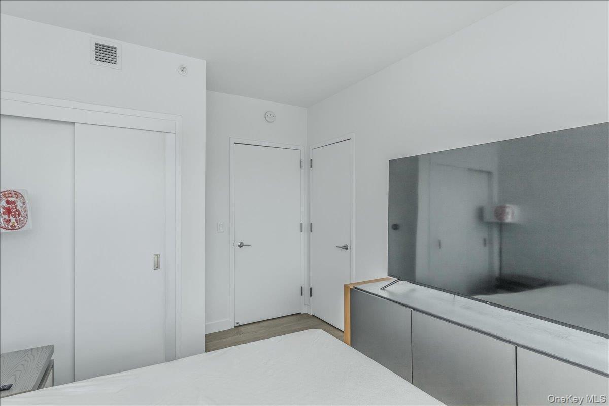 13103 40th Road, Unit 9N photo 11