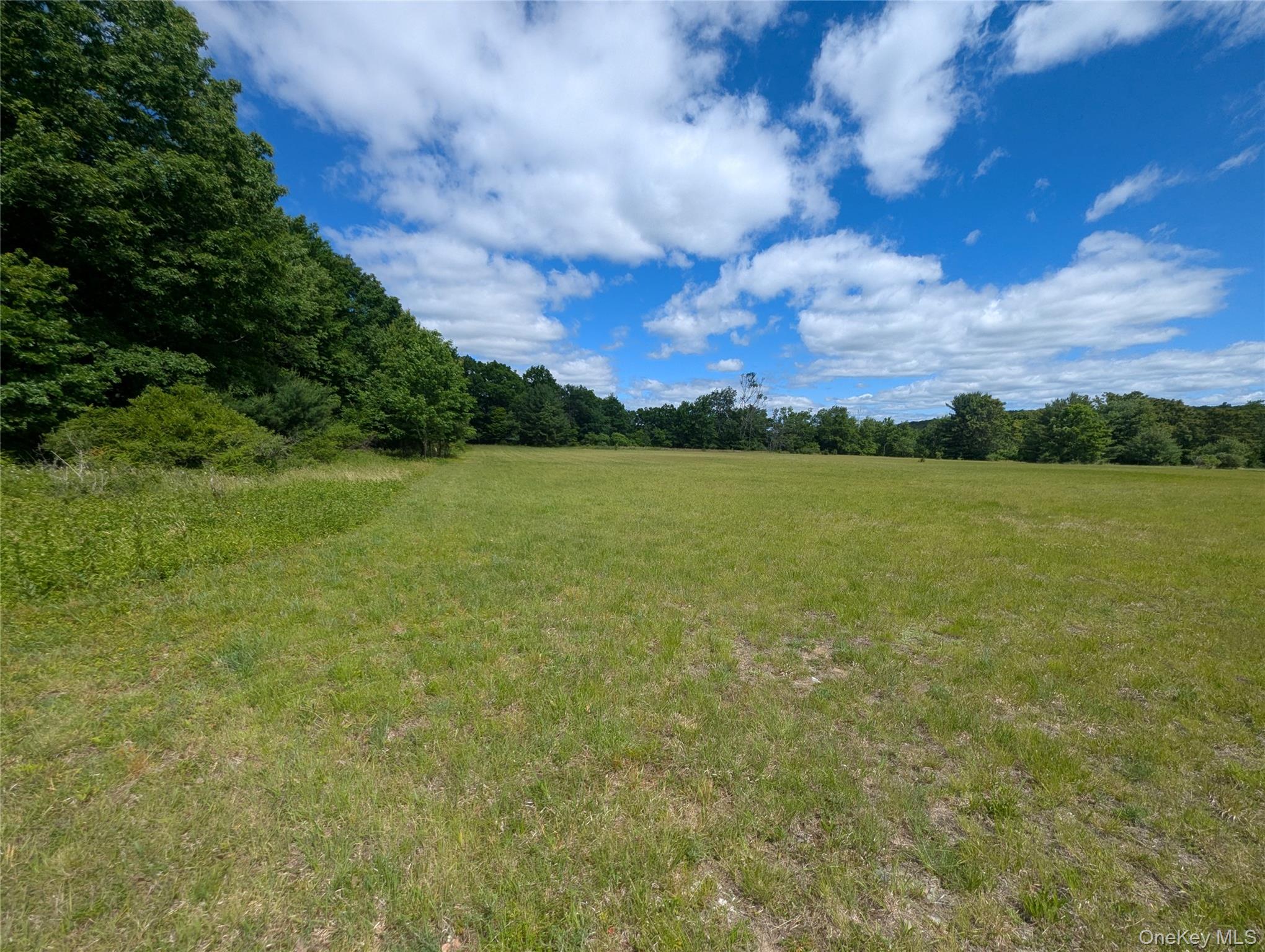 Hide Away Lane – For Sale photo 13