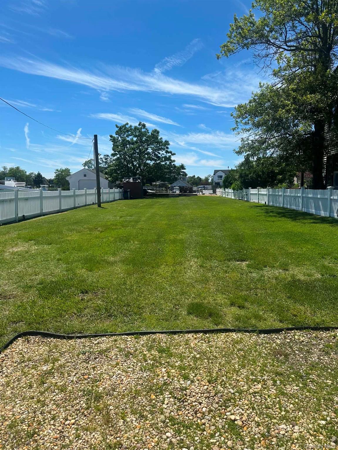 35 Shore Road – For Sale