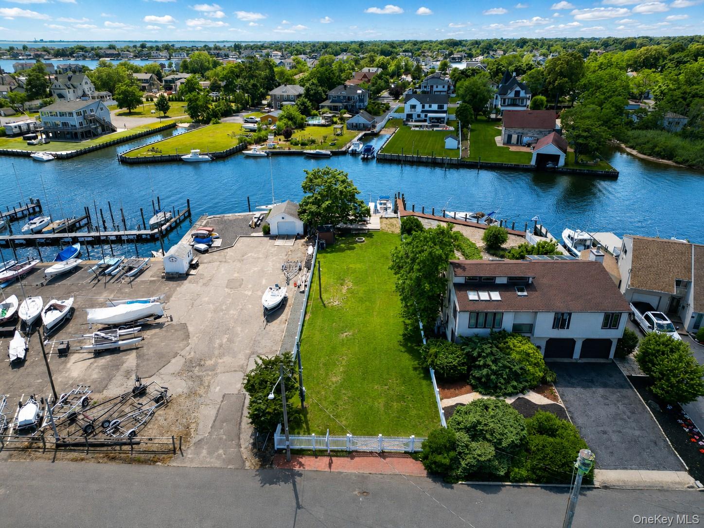 35 Shore Road – For Sale photo 2