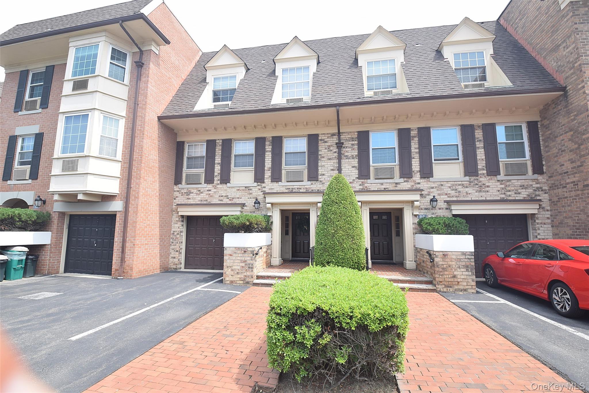 12-29 Diane Place, Unit 195 U photo 4