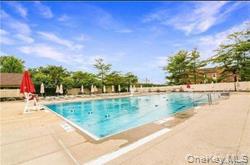 12-29 Diane Place, Unit 195 U photo 12