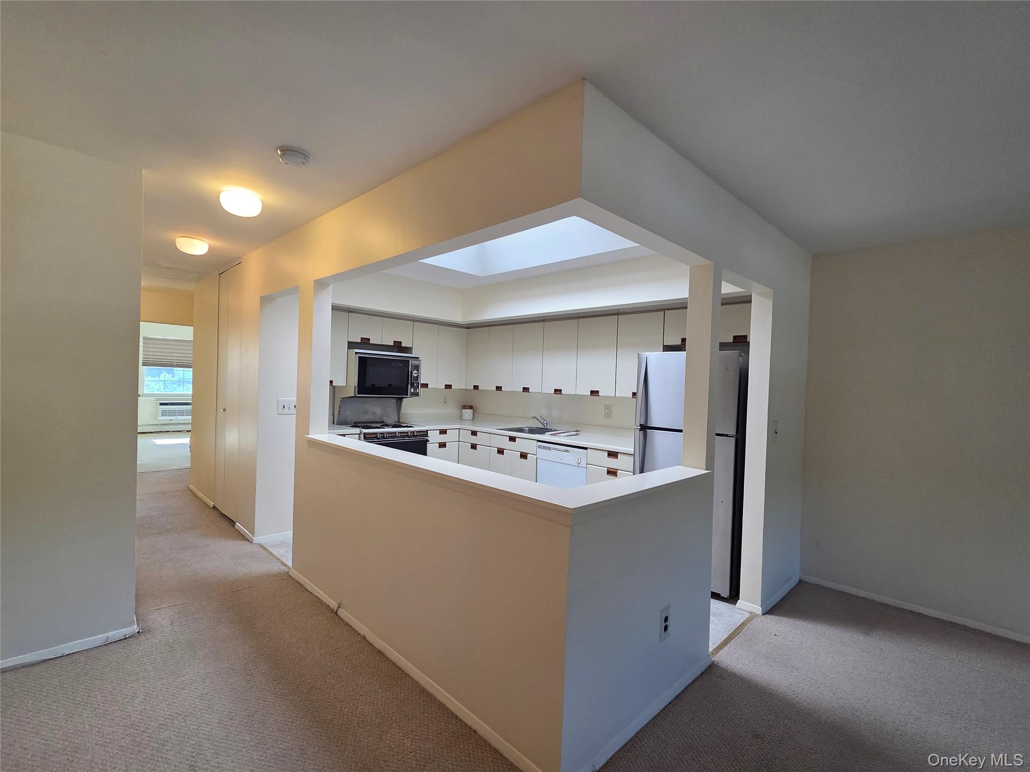 12-29 Diane Place, Unit 195 U