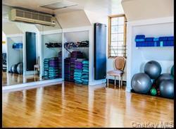 12-29 Diane Place, Unit 195 U photo 9
