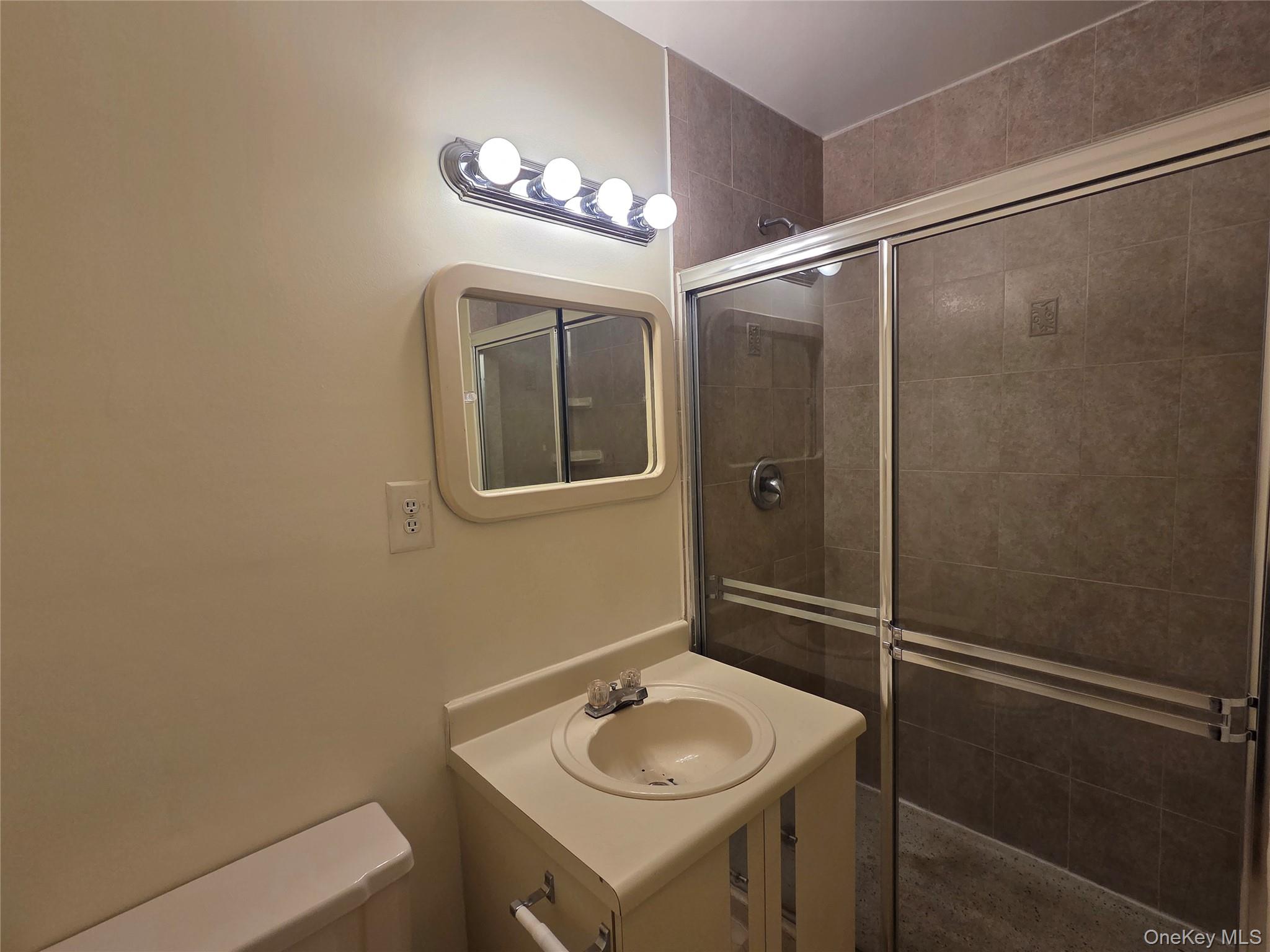 12-29 Diane Place, Unit 195 U photo 30