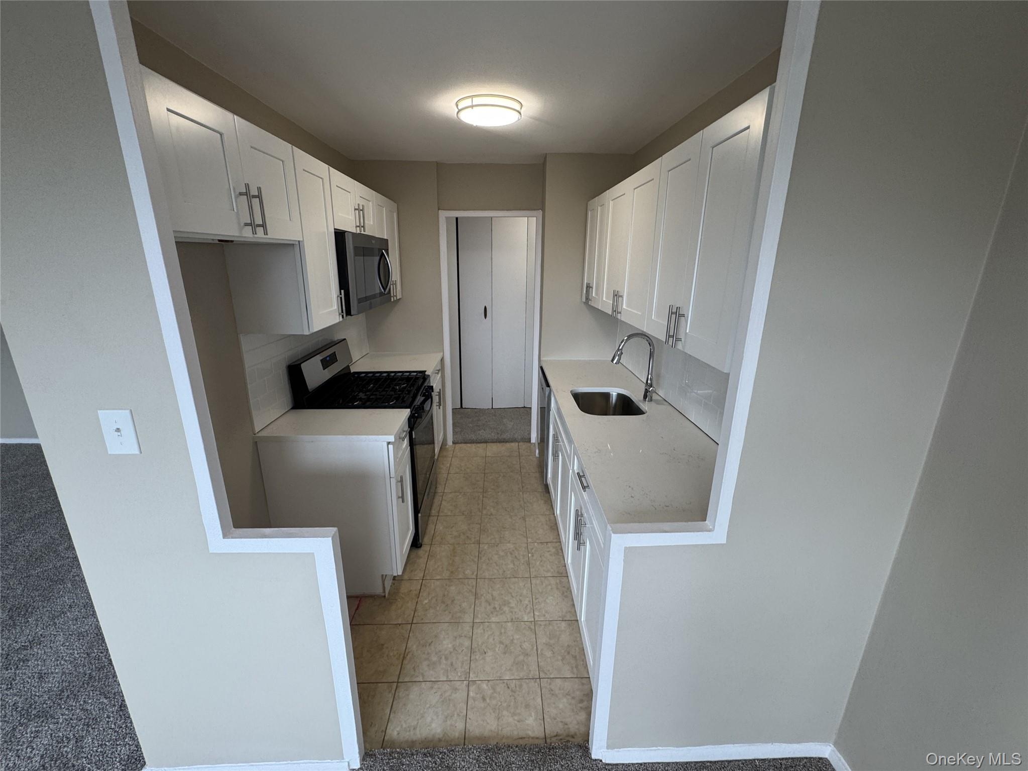61-20 Grand Central Parkway, Unit A1 photo 10