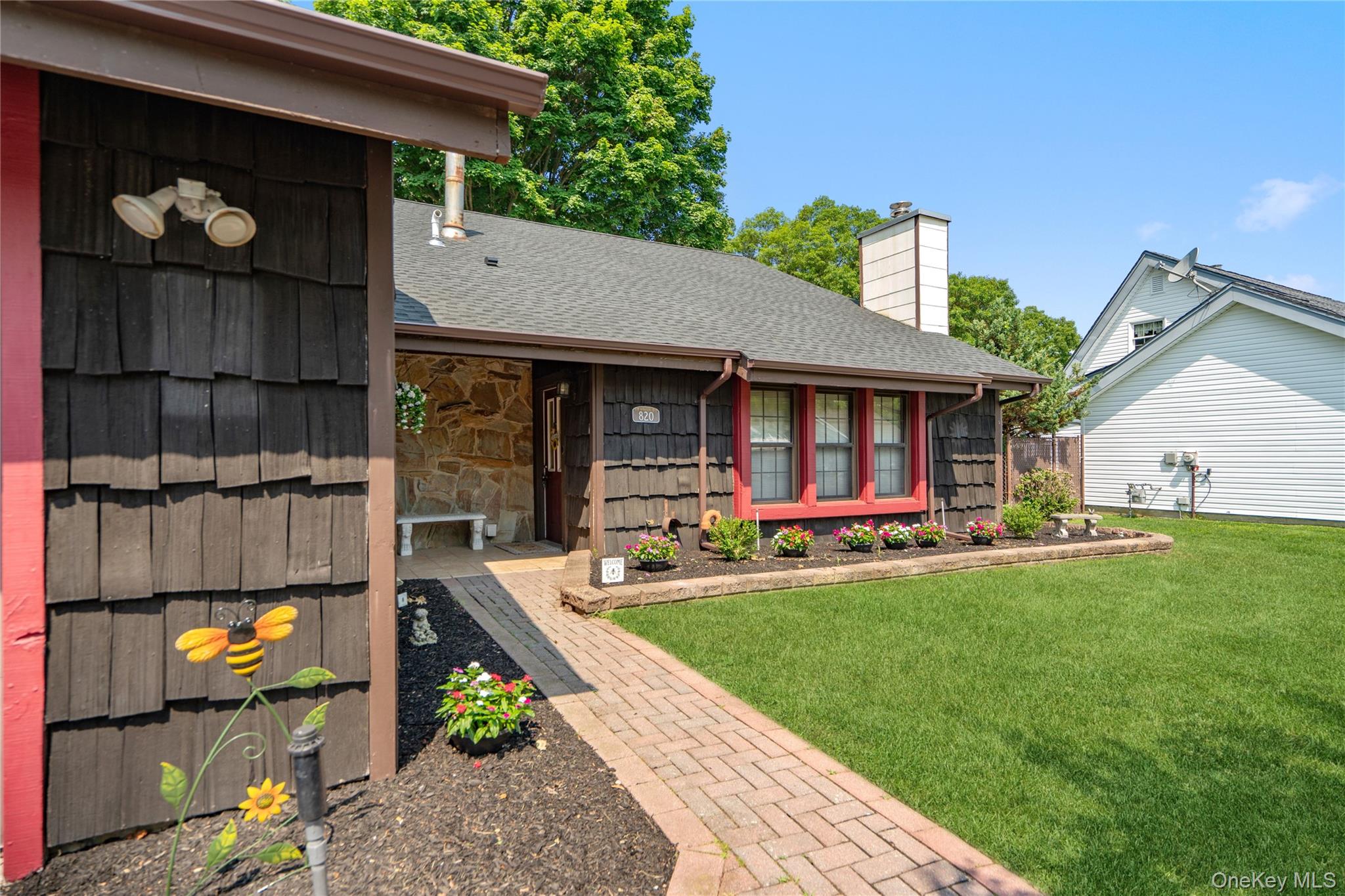 820 Greenbelt Parkway W – For Sale photo 4