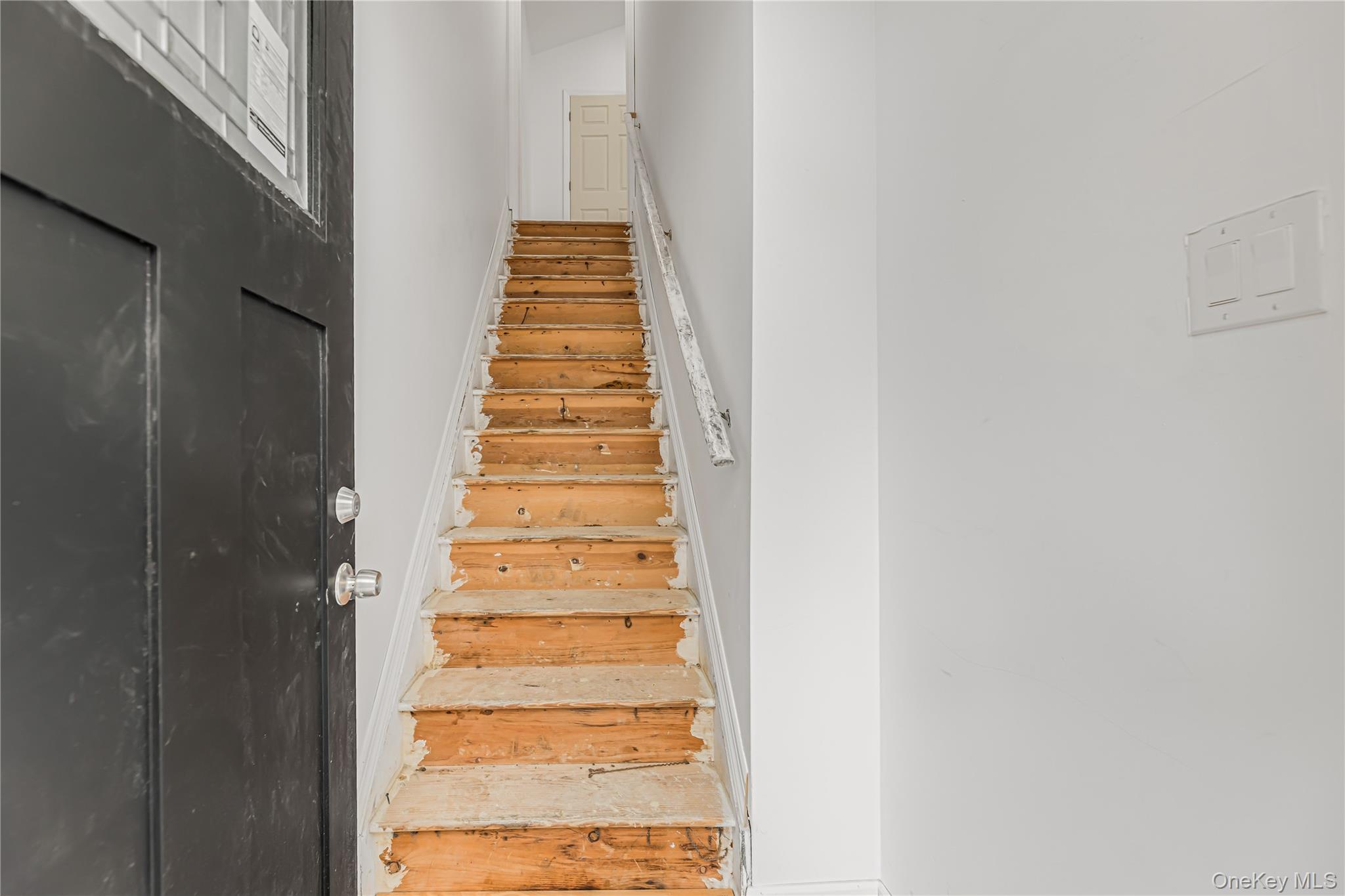 389 Jerome Street – For Rent photo 11