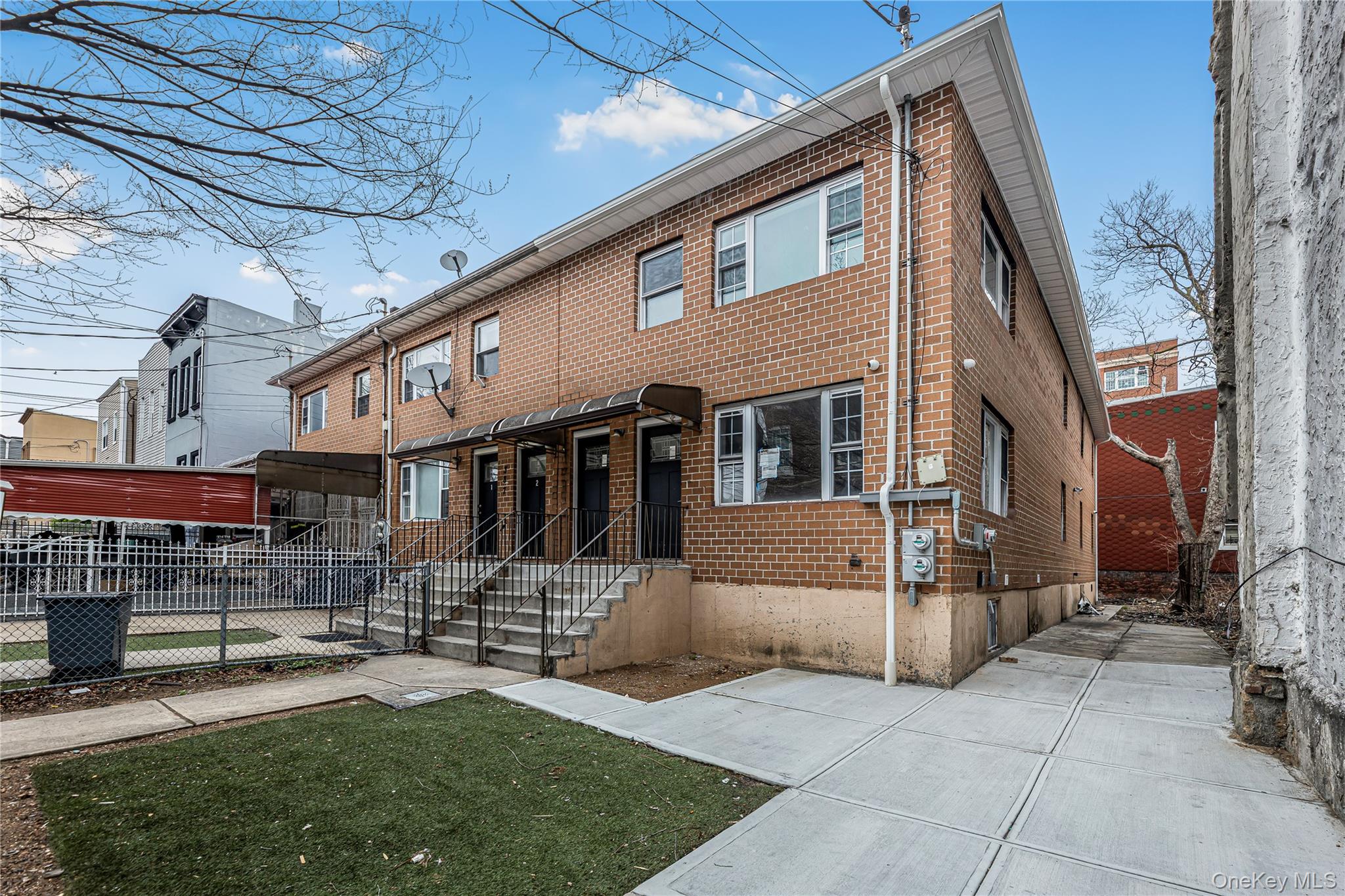 389 Jerome Street – For Rent photo 13