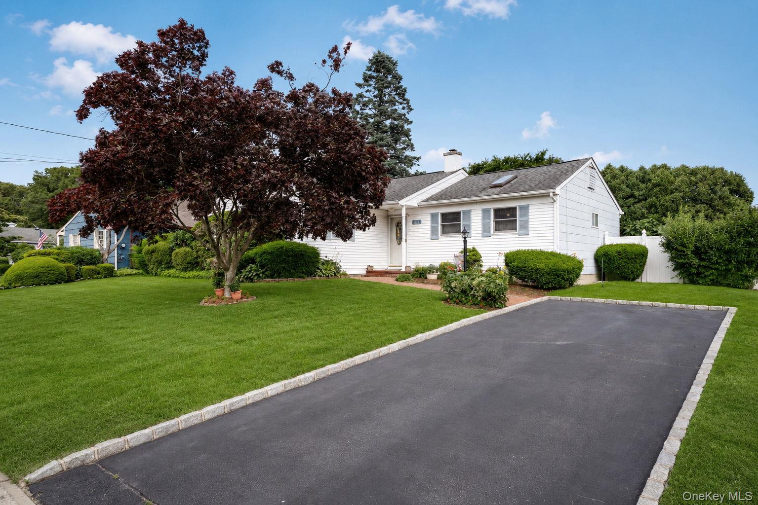 119 Stuyvesant Drive – For Sale photo 4