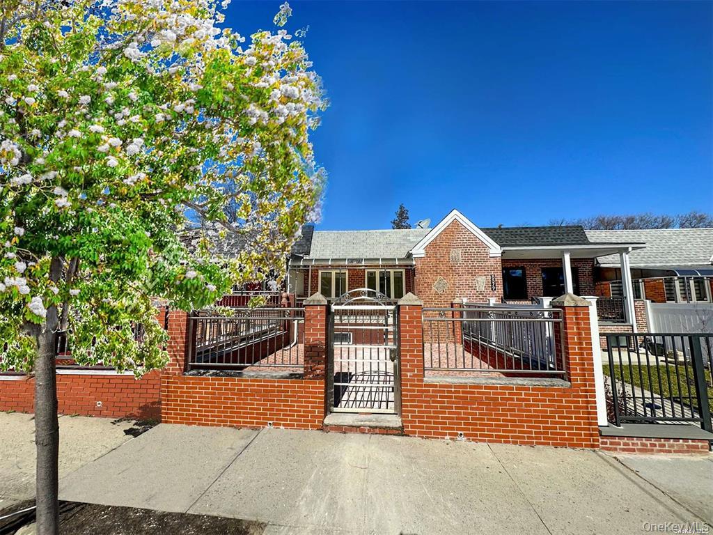 8577 66th Avenue – For Rent