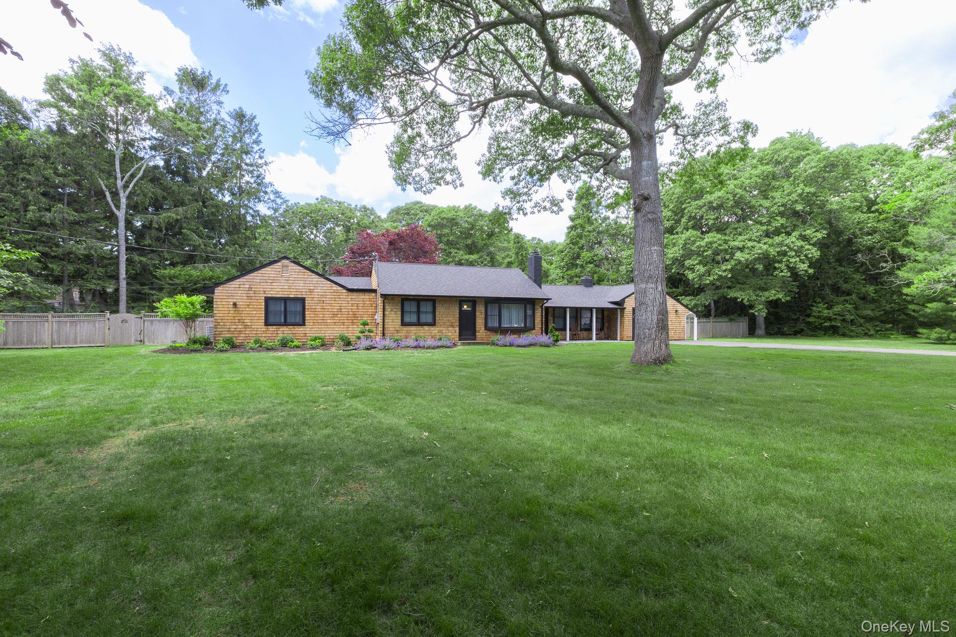 19 Groveland Avenue – For Sale photo 11
