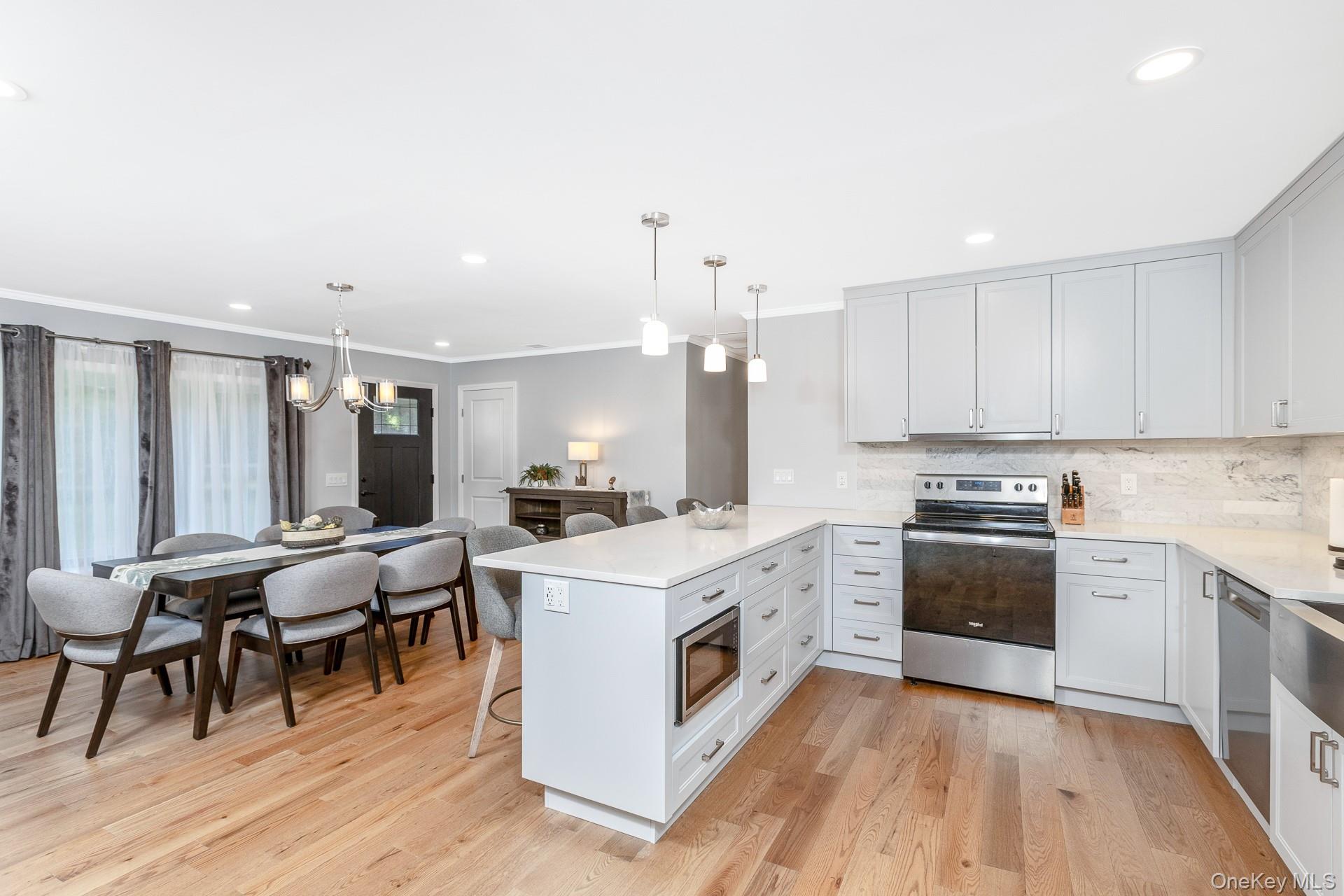 19 Groveland Avenue – For Sale photo 6