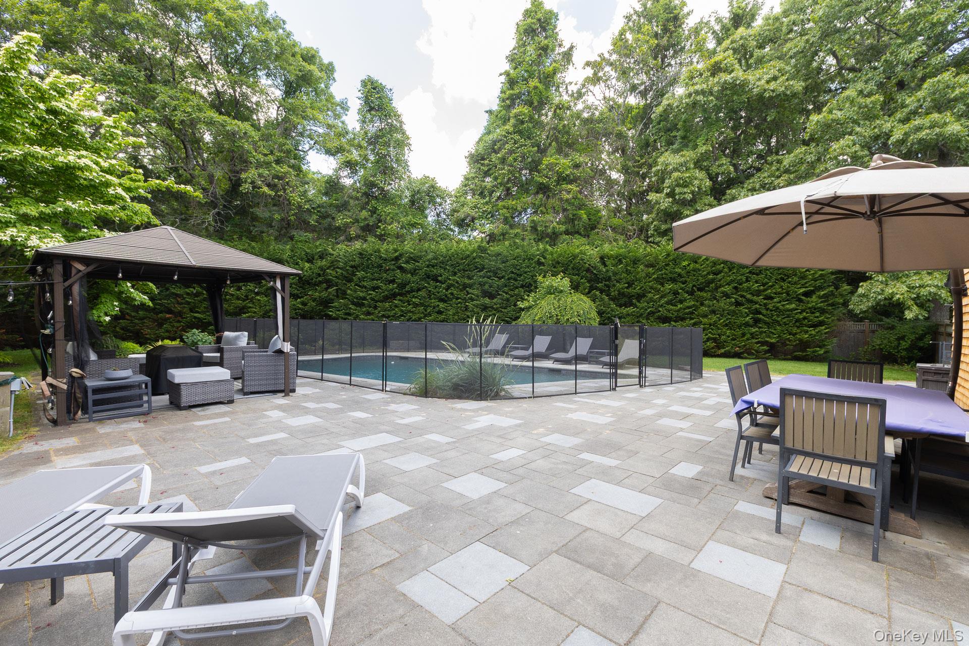 19 Groveland Avenue – For Sale photo 33