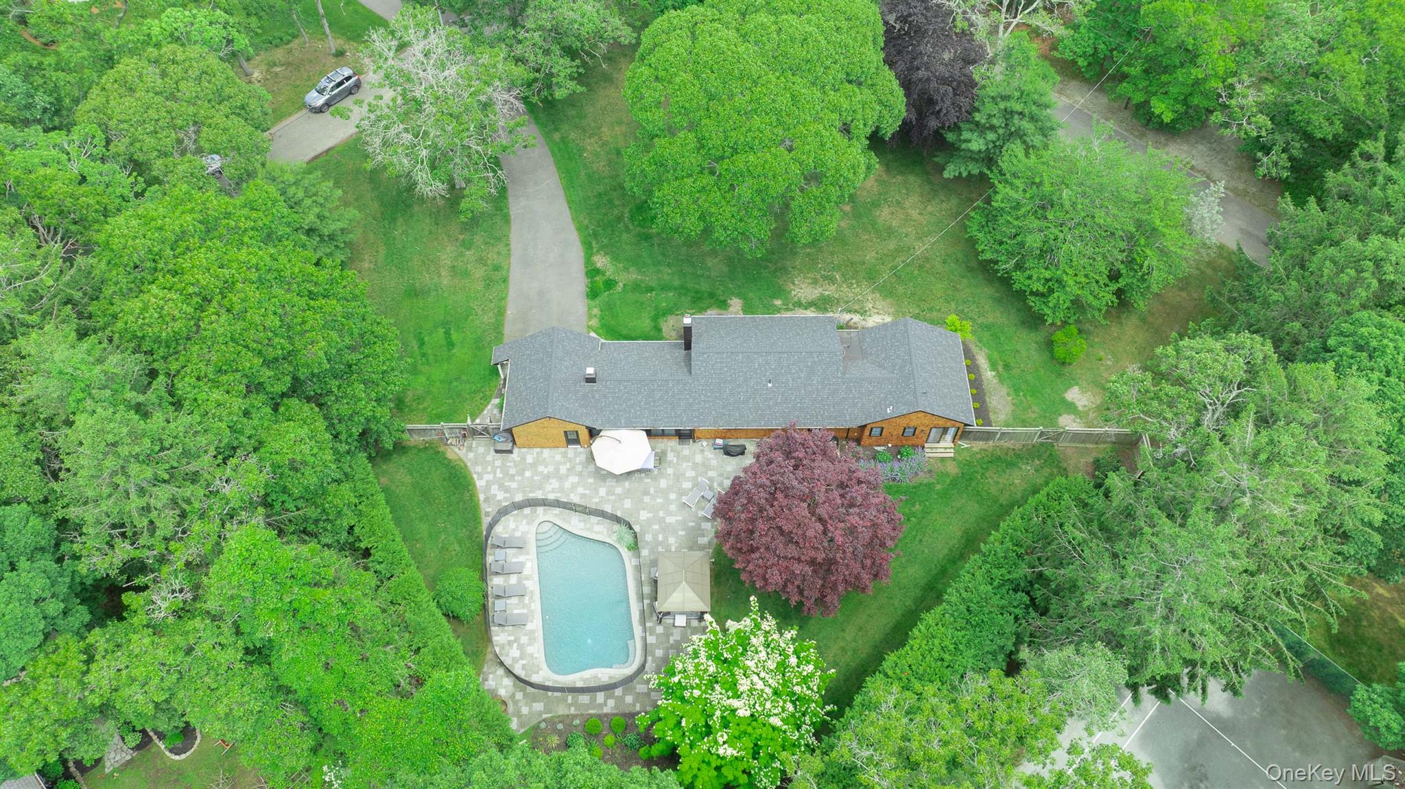 19 Groveland Avenue – For Sale