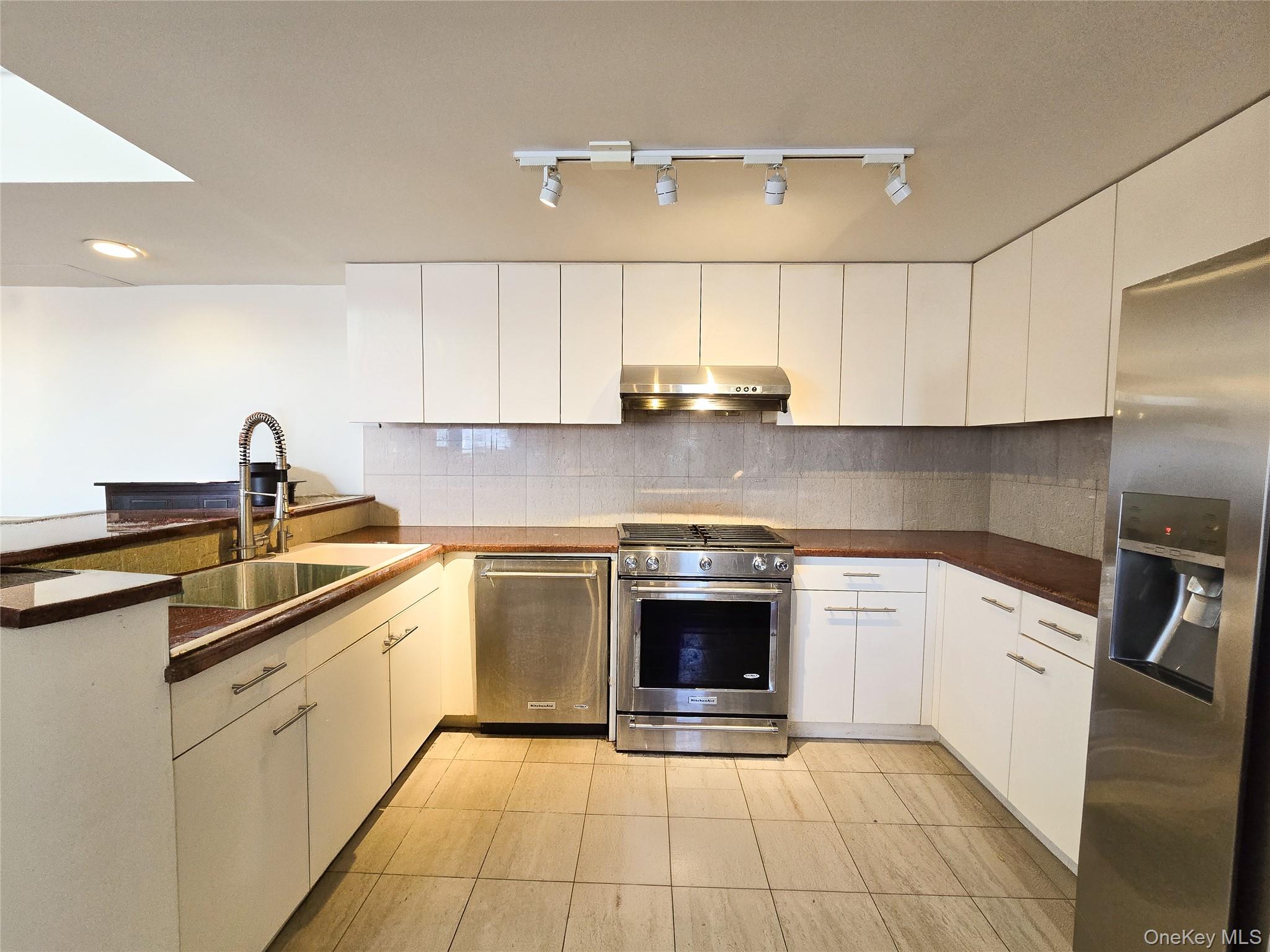 133-47 Sanford Avenue, Unit 11A photo 10