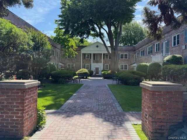 43 N Forest Avenue, Unit G3