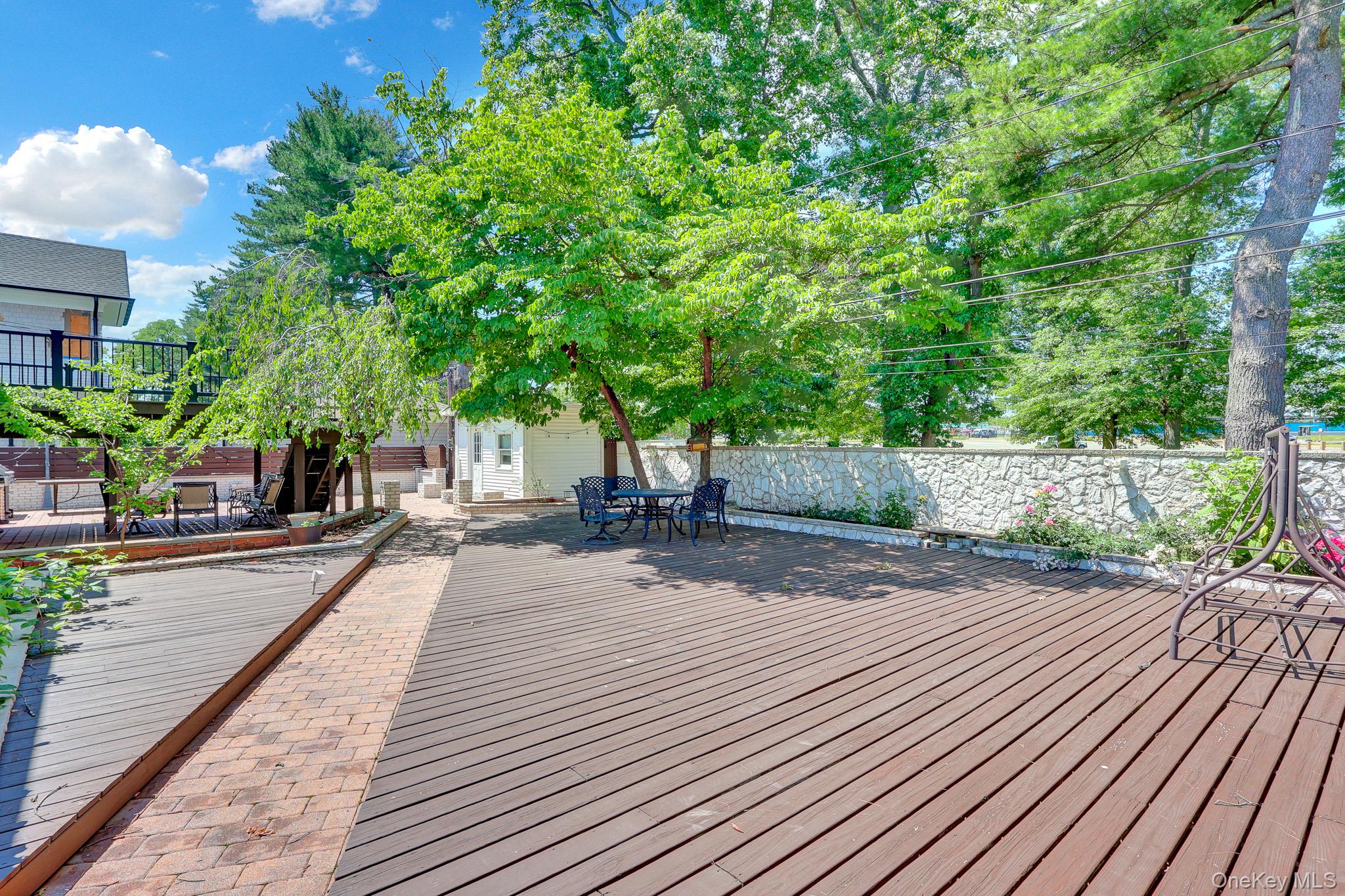 33 Country Village Lane – For Sale photo 30
