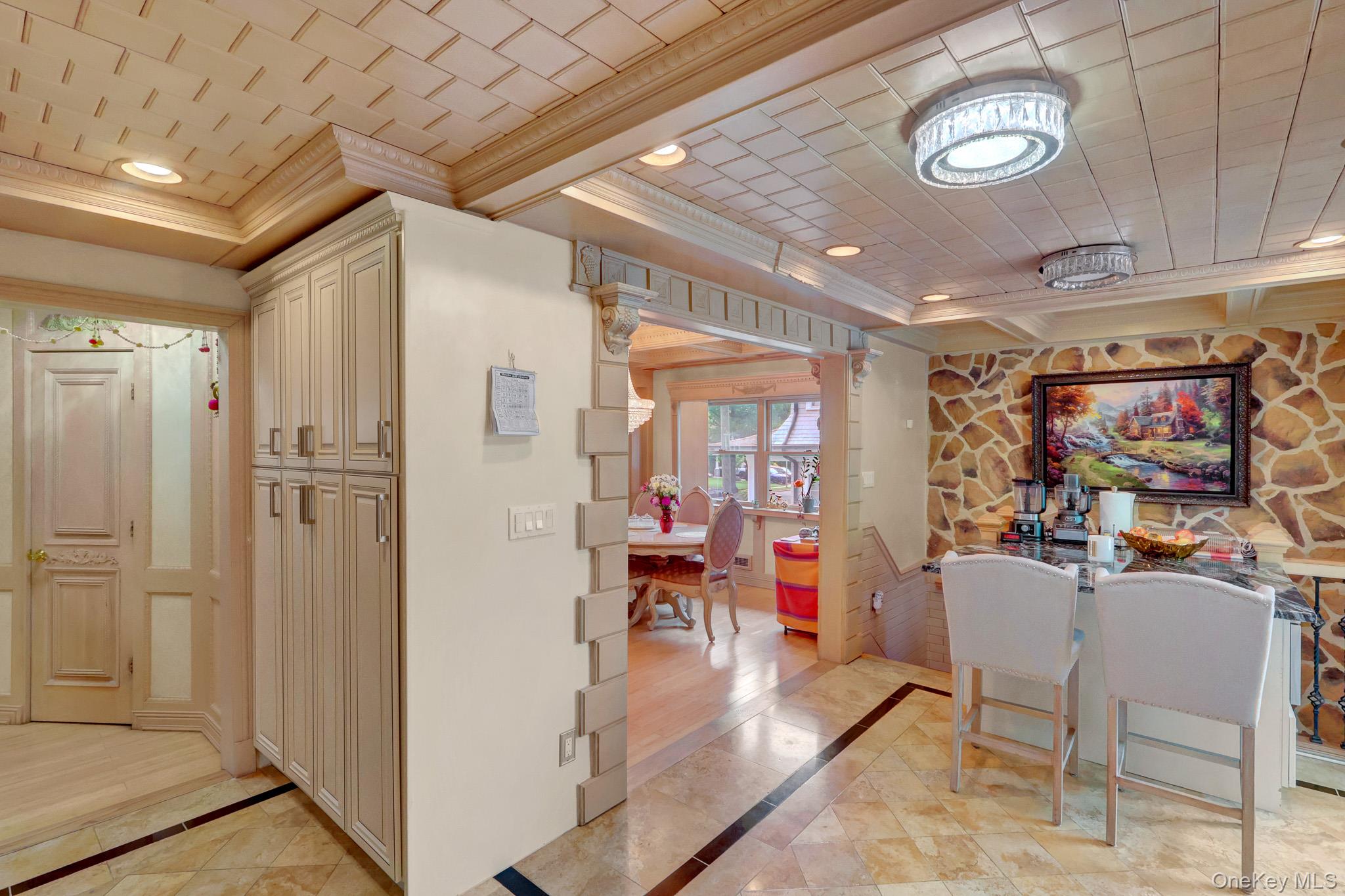 33 Country Village Lane – For Sale photo 15