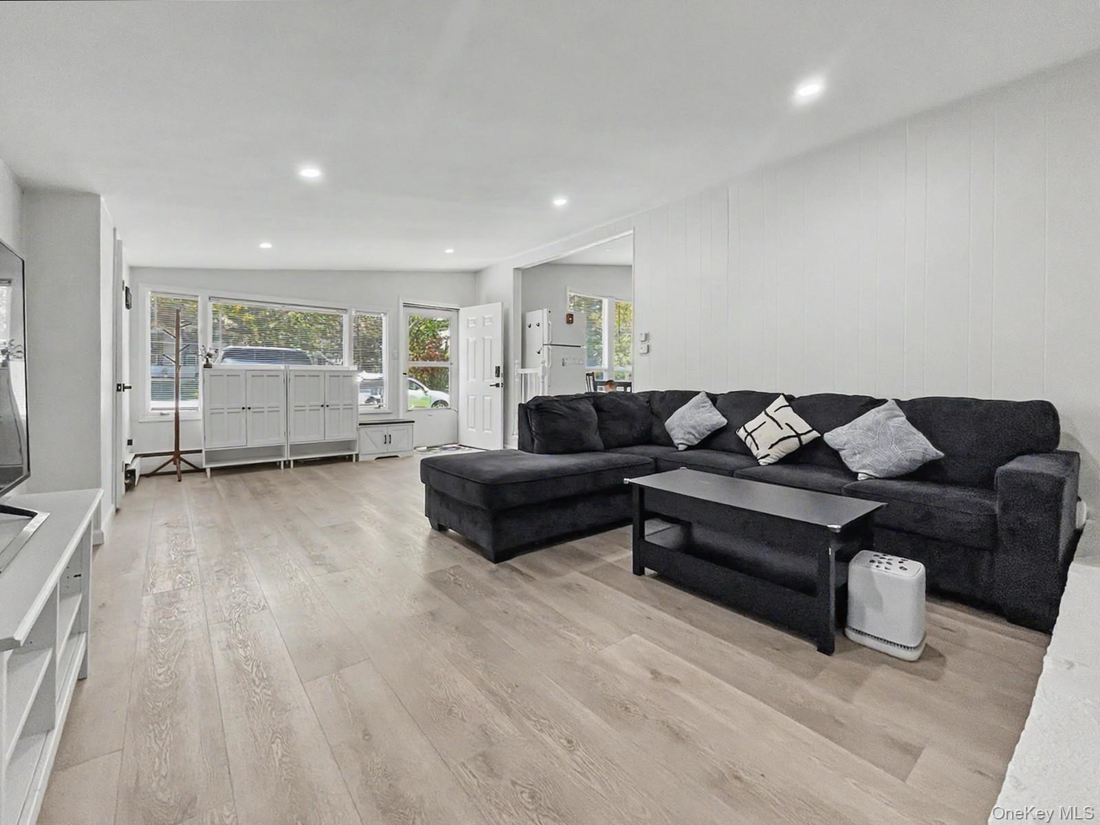 44 Straight Path – For Sale photo 4