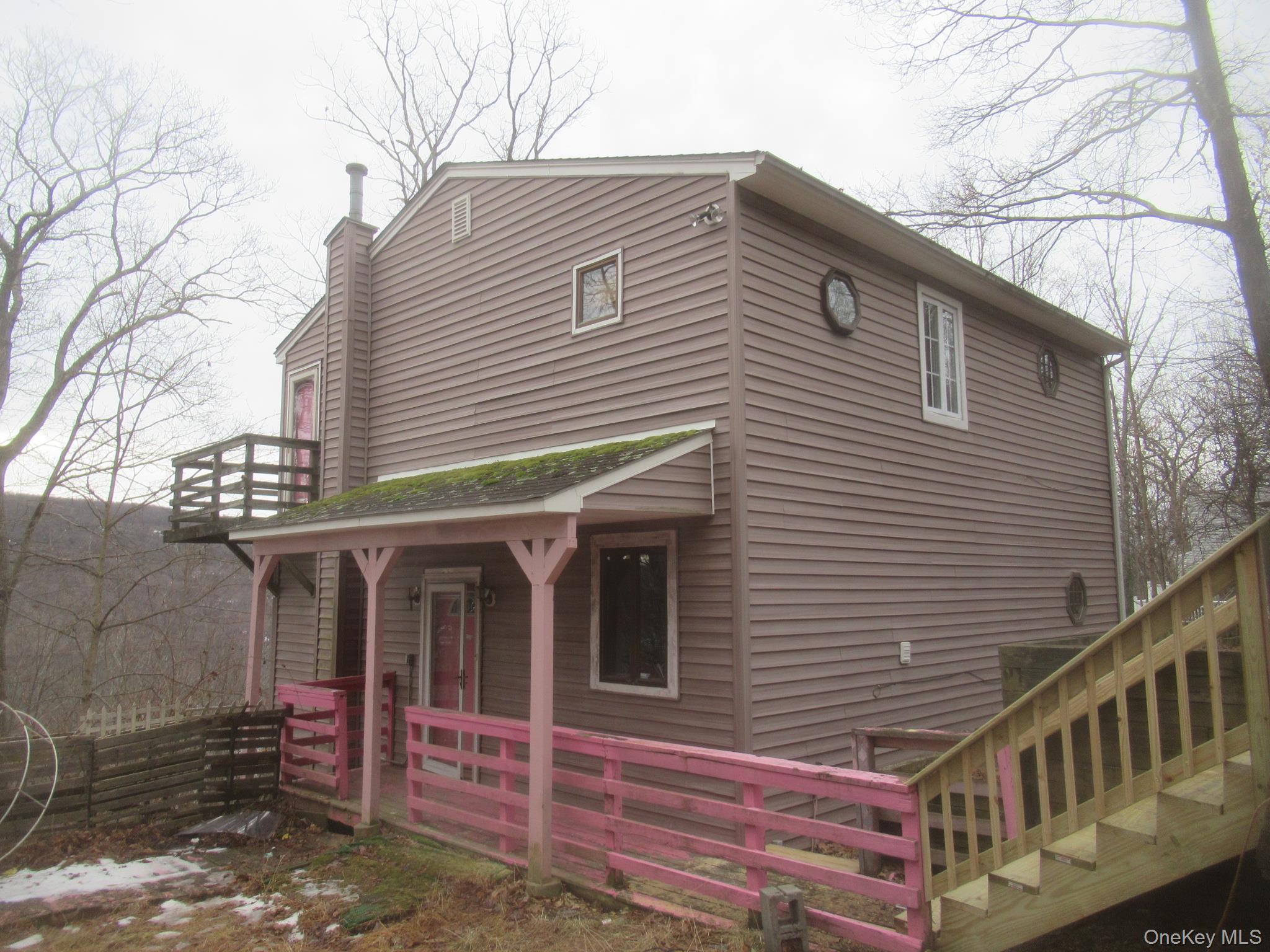 70 Deer Trail N – For Sale photo 3