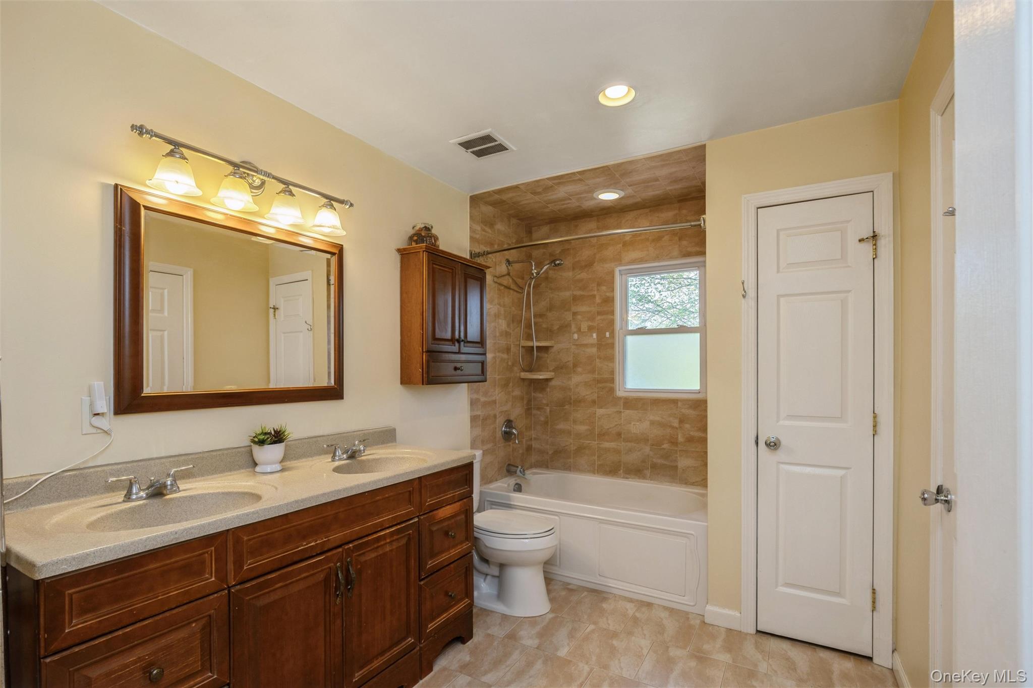 5 Highpoint Drive – For Sale photo 27