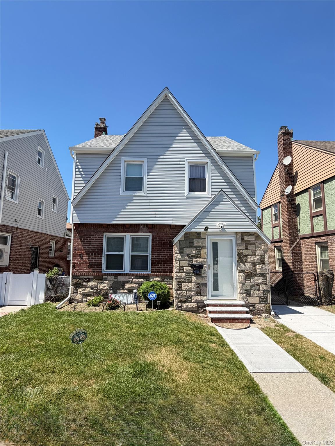 176-65 132nd Avenue – For Rent
