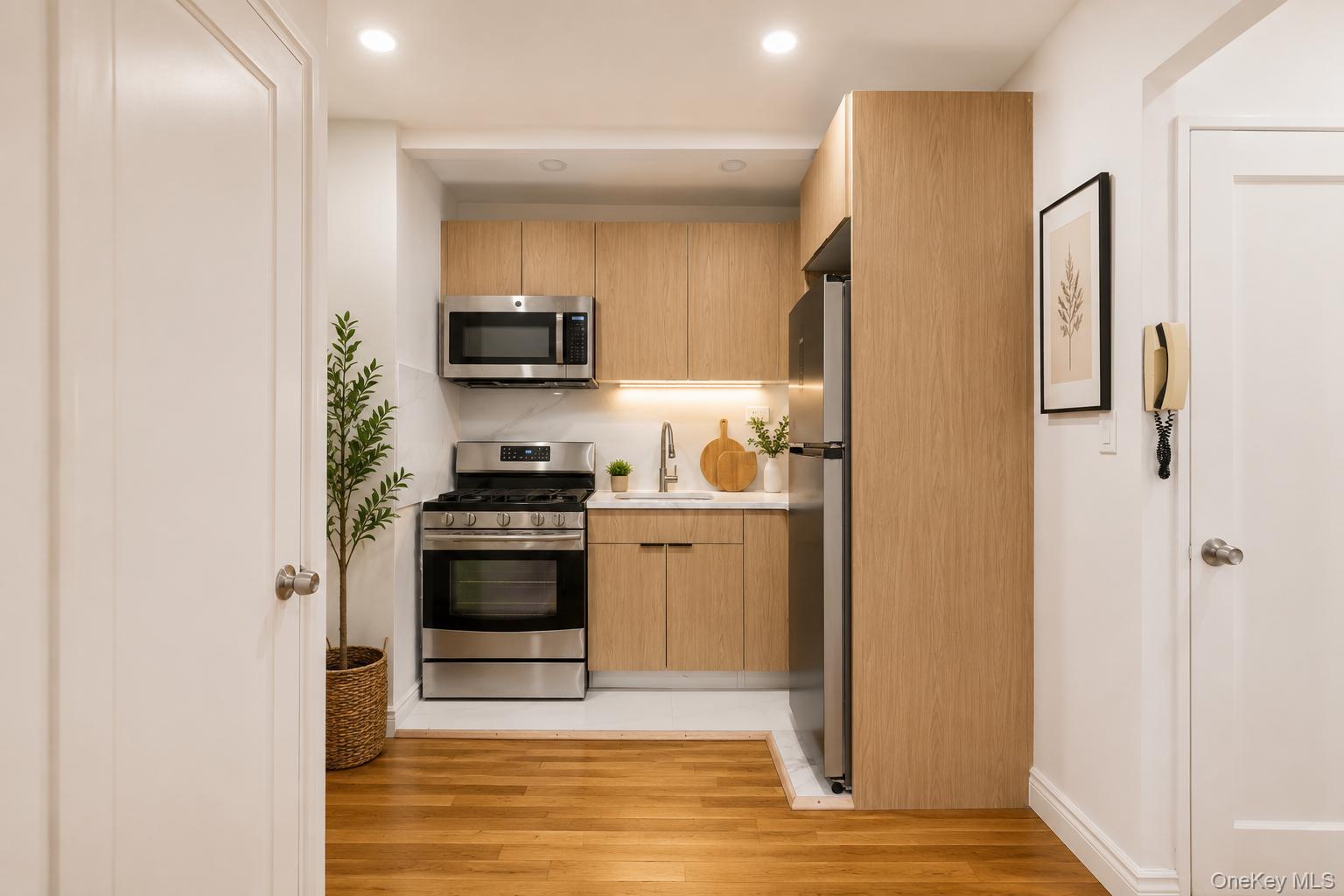 99-63 66th Avenue, Unit 2C photo 5