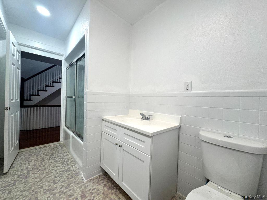 560 Taxter Road – For Rent photo 25
