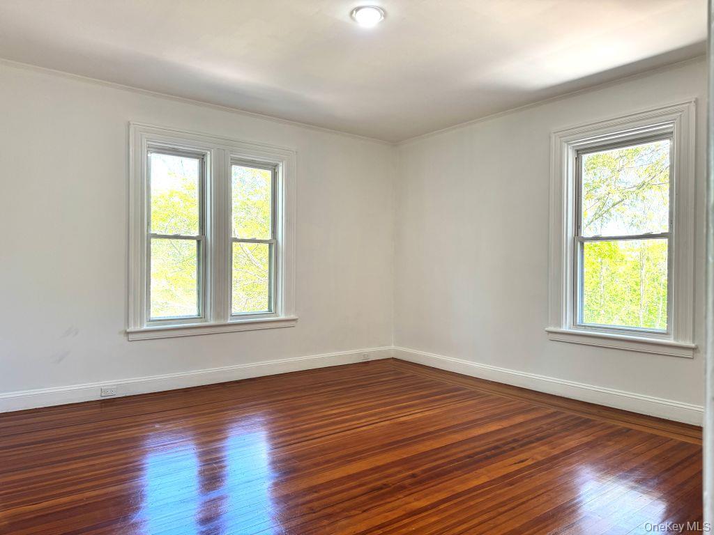 560 Taxter Road – For Rent photo 18