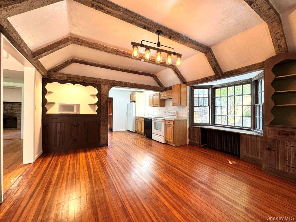 560 Taxter Road – For Rent photo 4