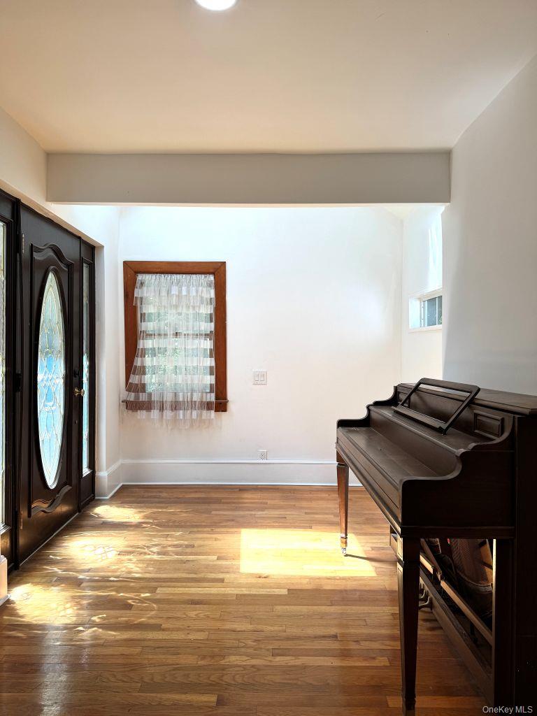 560 Taxter Road – For Rent photo 2