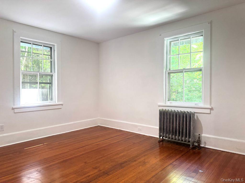 560 Taxter Road – For Rent photo 16