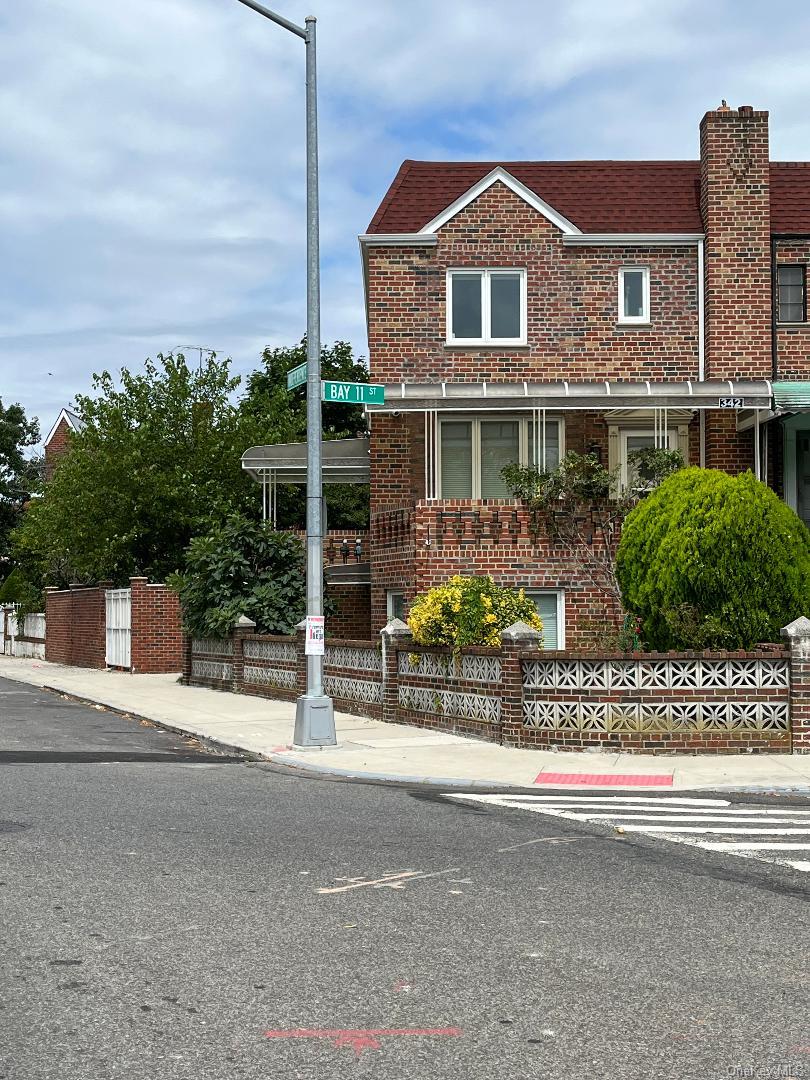 342 Bay 11th Street – For Sale